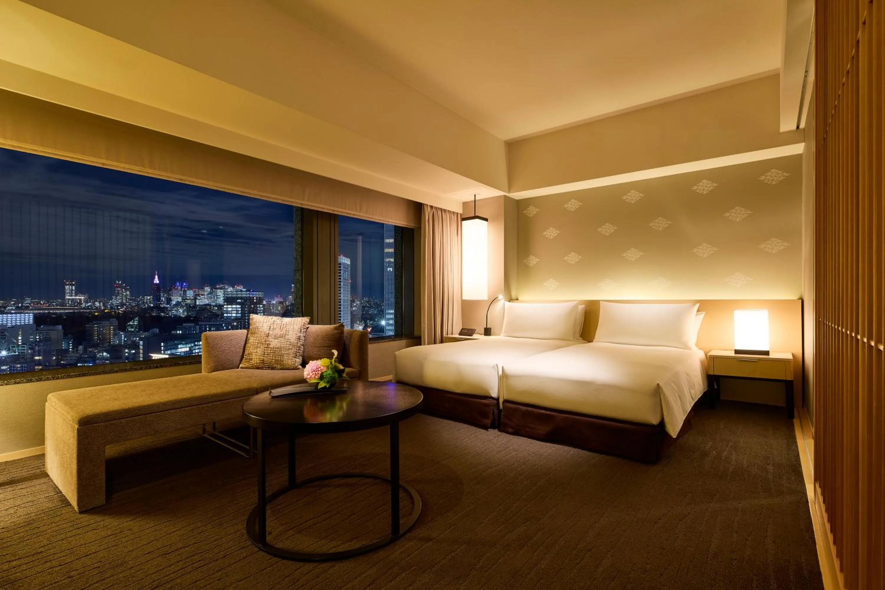 Bed in The Capitol Hotel Tokyu