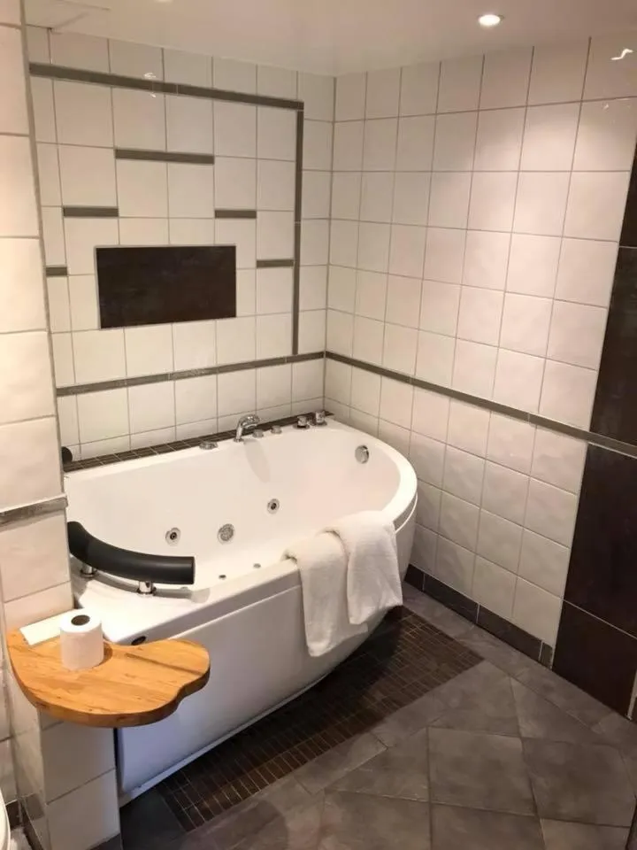 Hot Tub in Kisa Wärdshus & Hotell