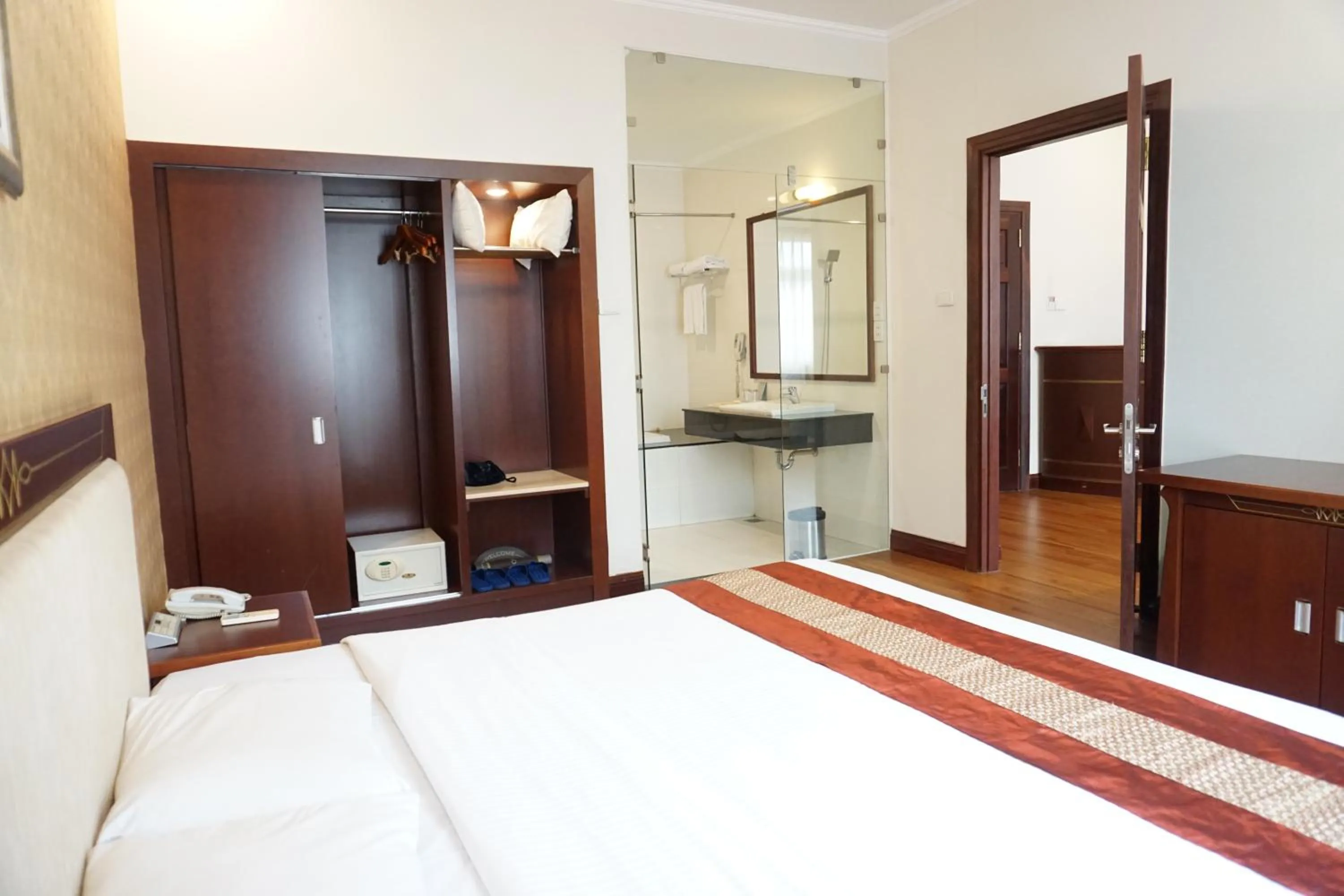 Bed in Dong Khanh Hotel