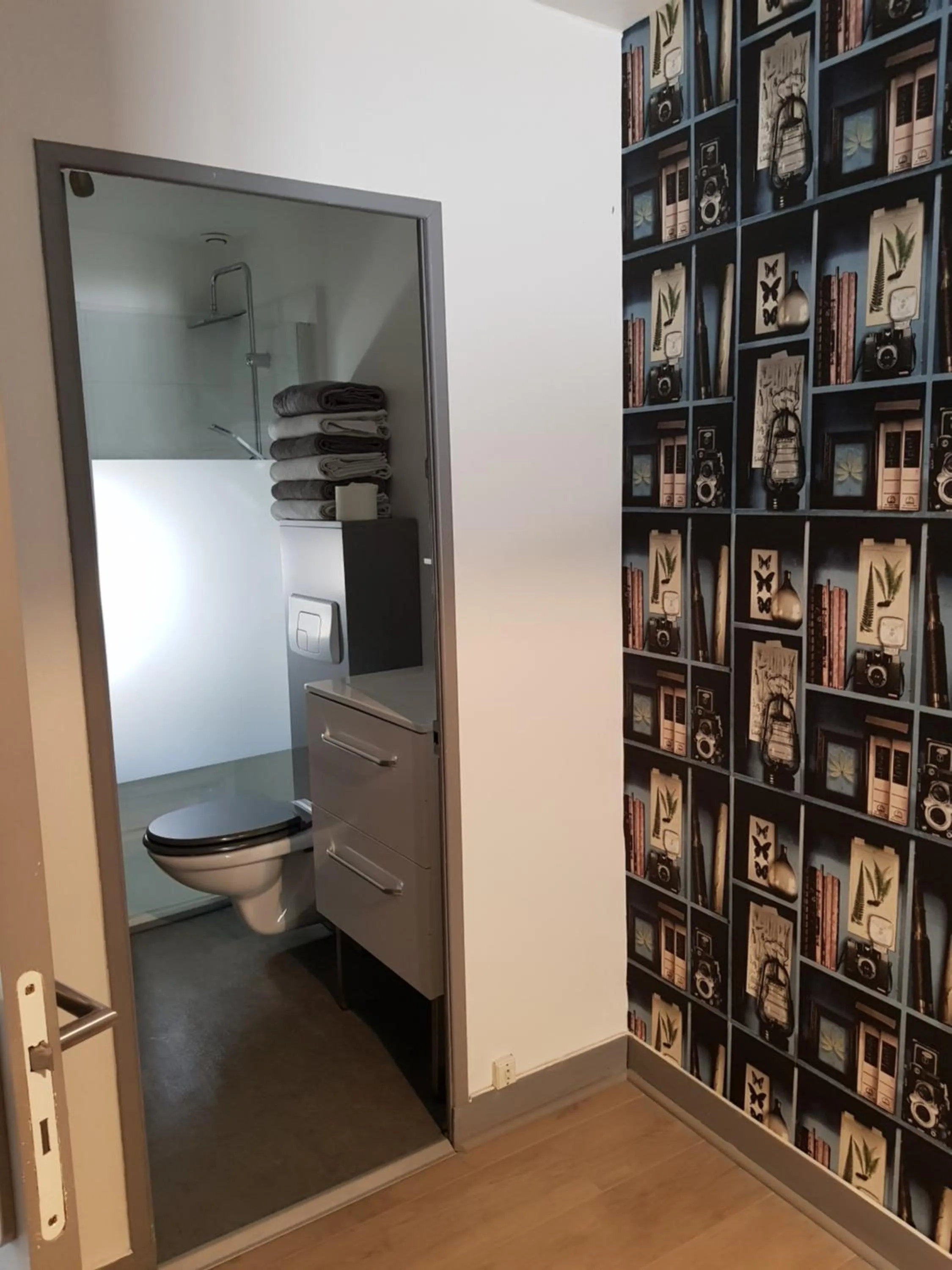 Toilet in Meung sur Loire sur la route des Châteaux