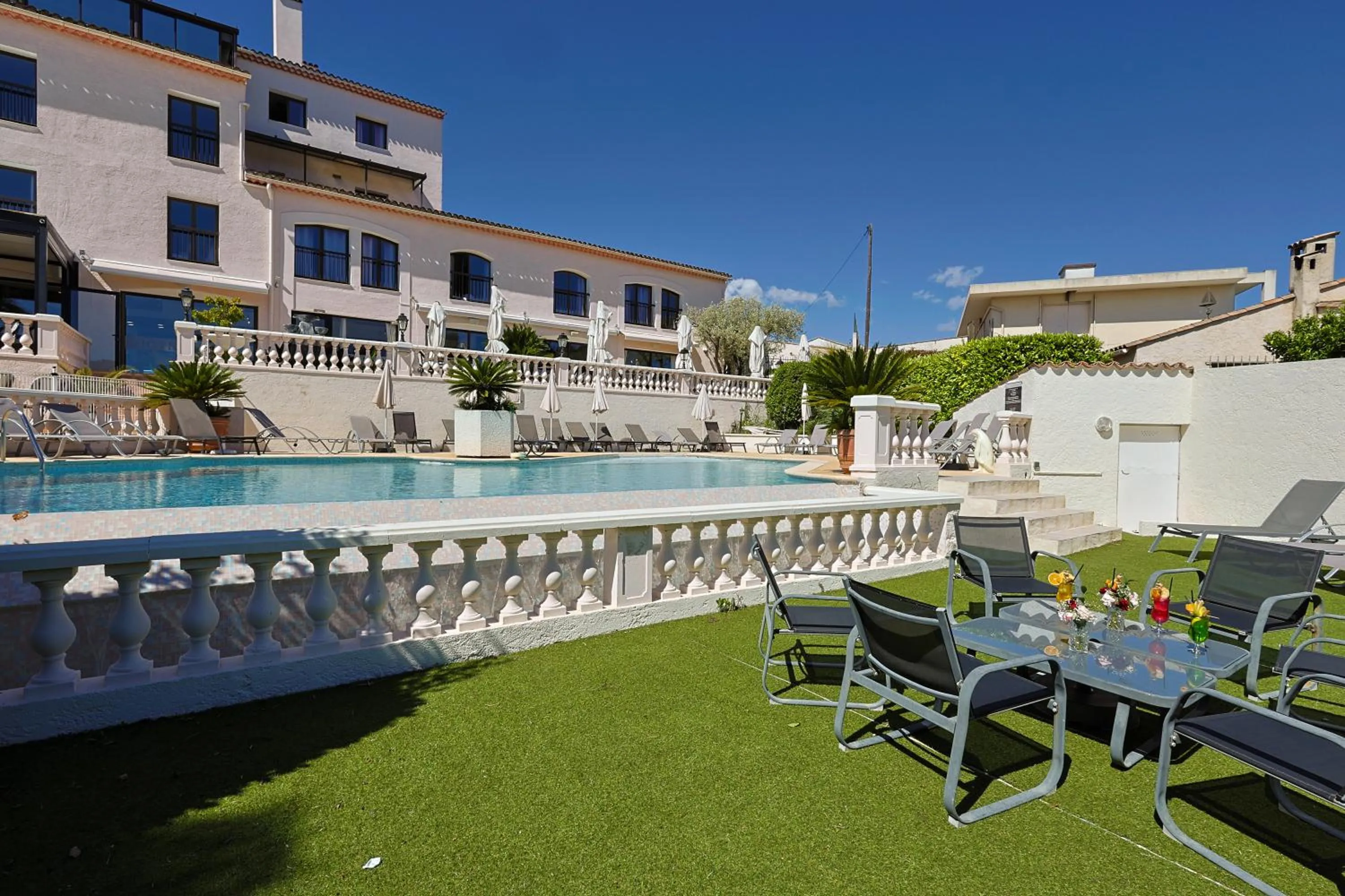 Logis Hotel Perla Riviera & Restaurant