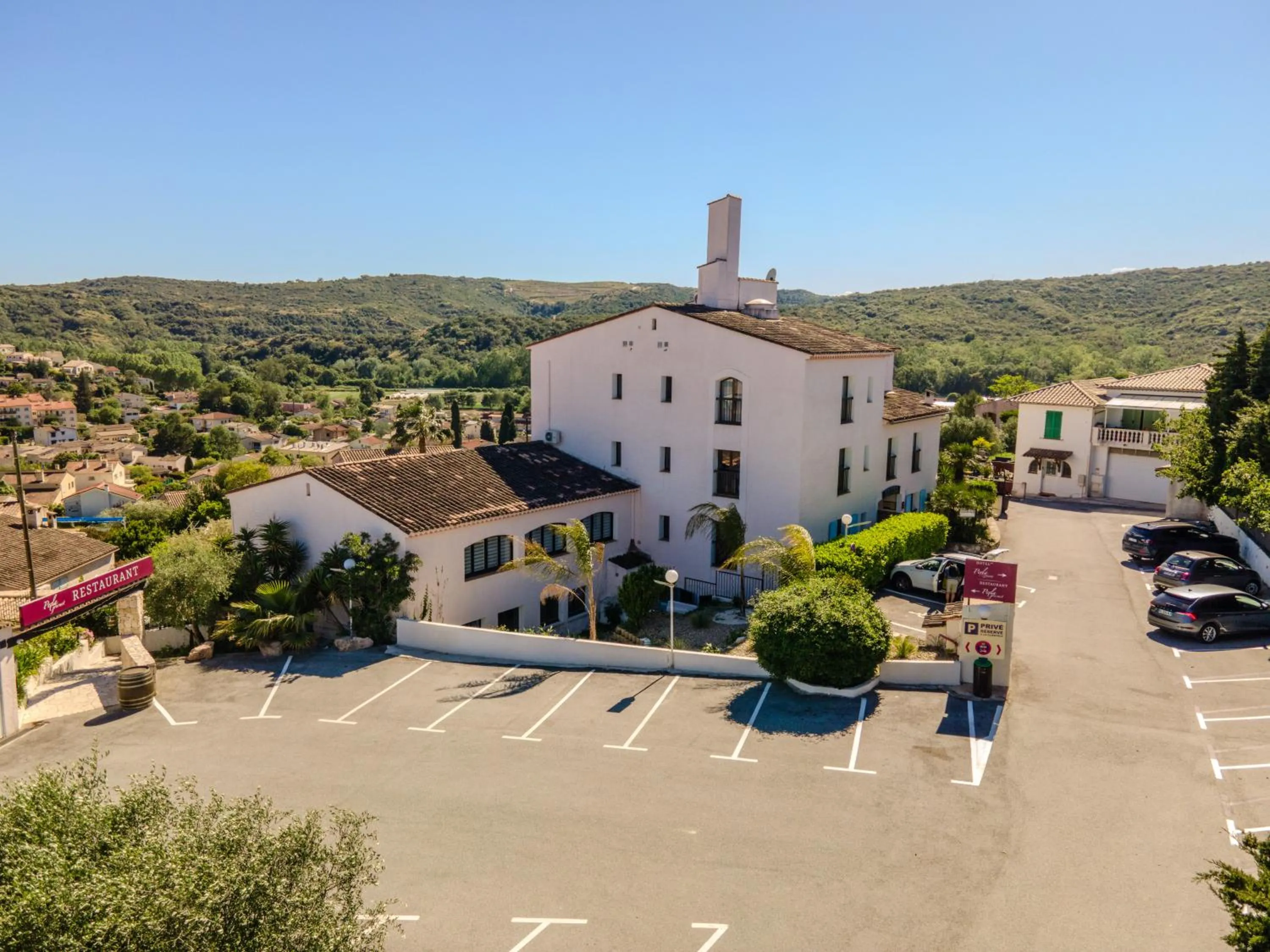 Logis Hotel Perla Riviera & Restaurant