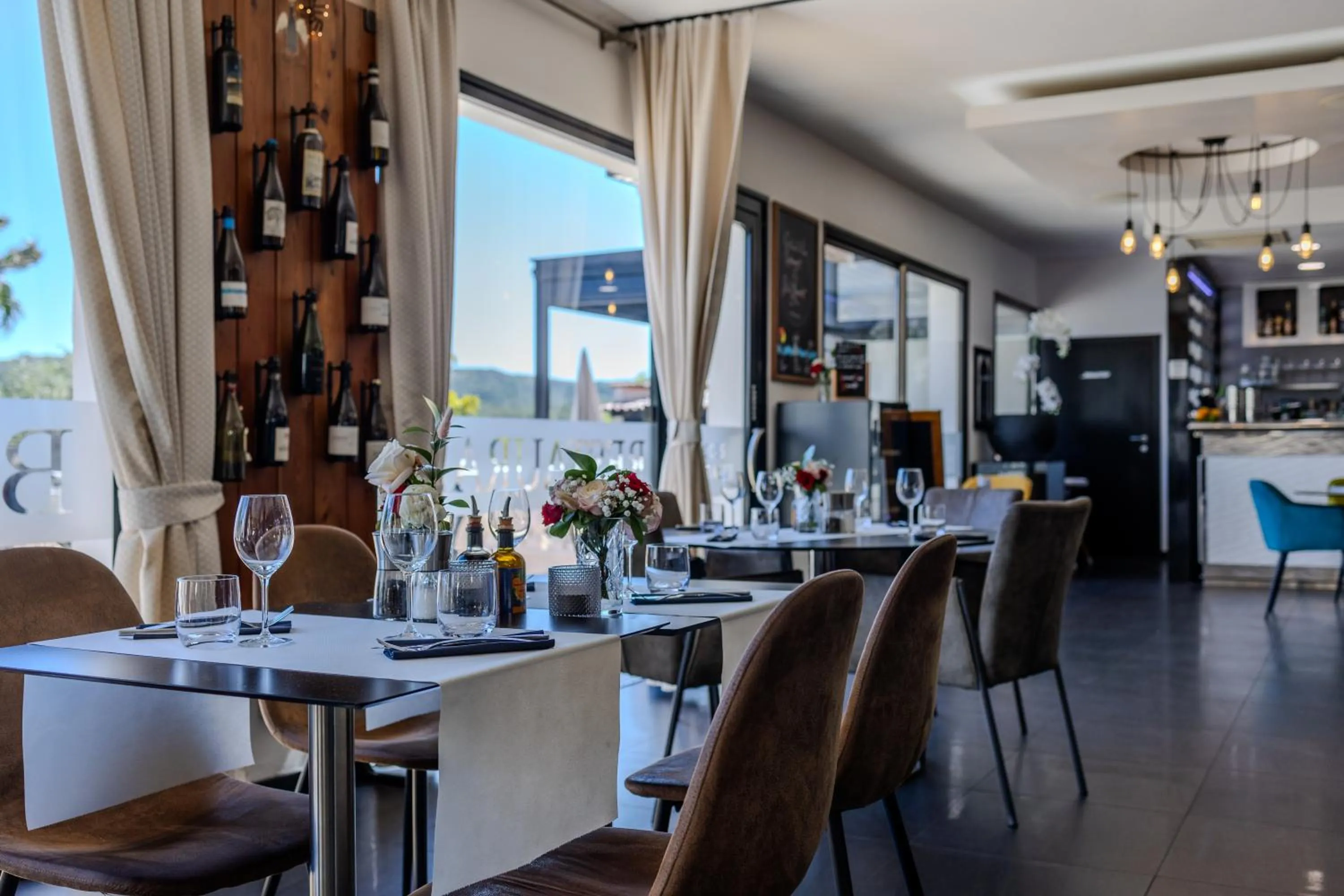 Logis Hotel Perla Riviera & Restaurant