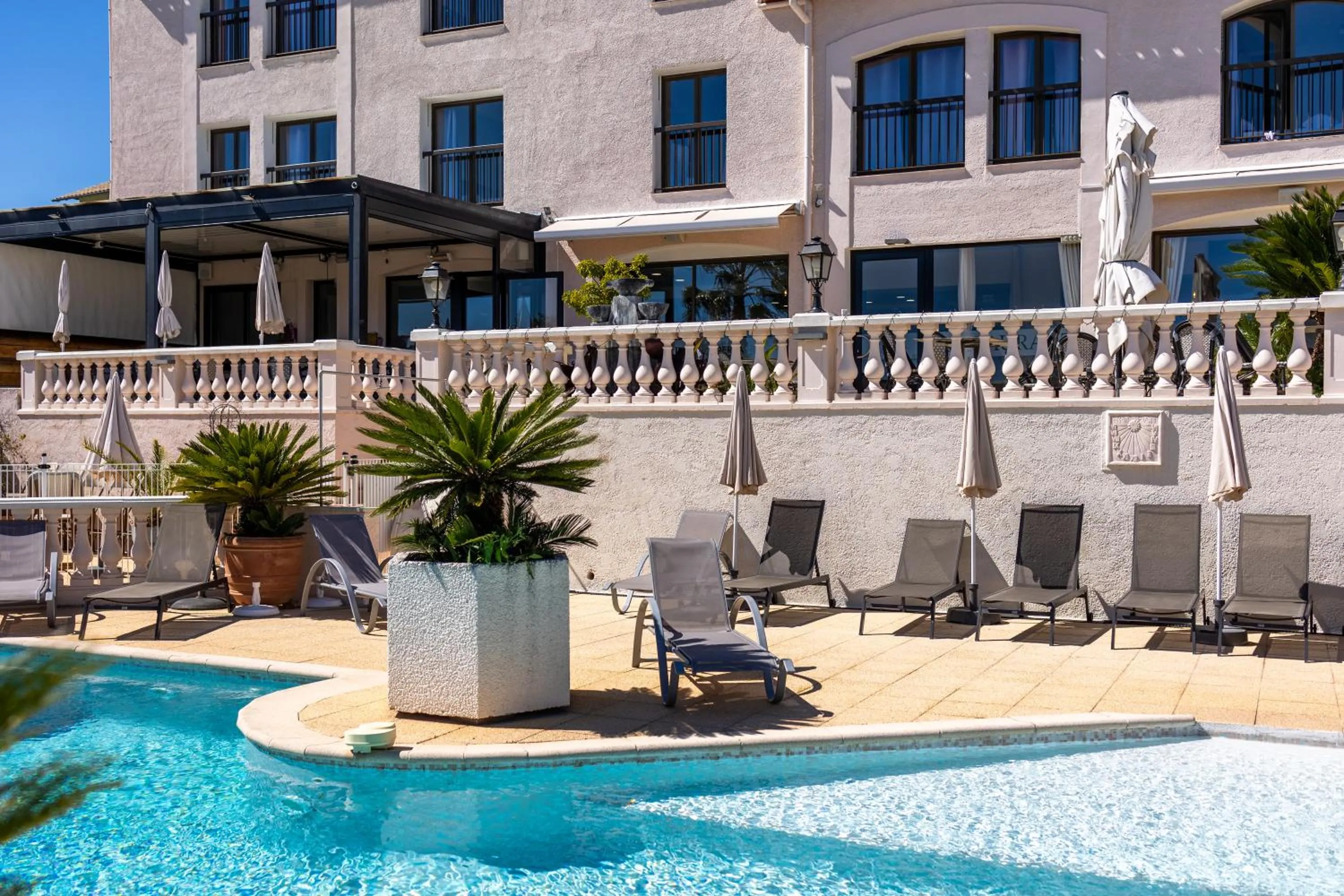 Logis Hotel Perla Riviera & Restaurant