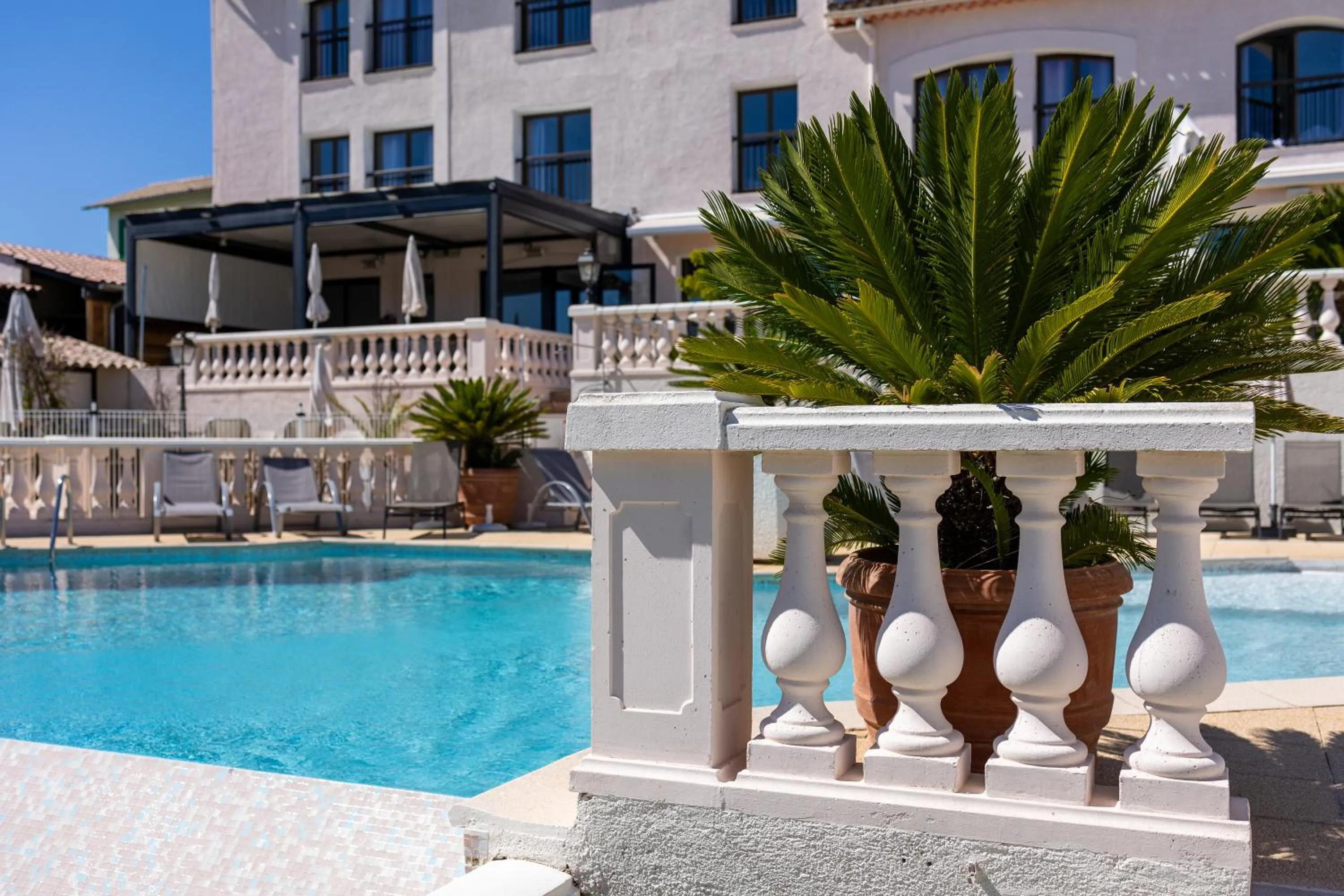 Logis Hotel Perla Riviera & Restaurant