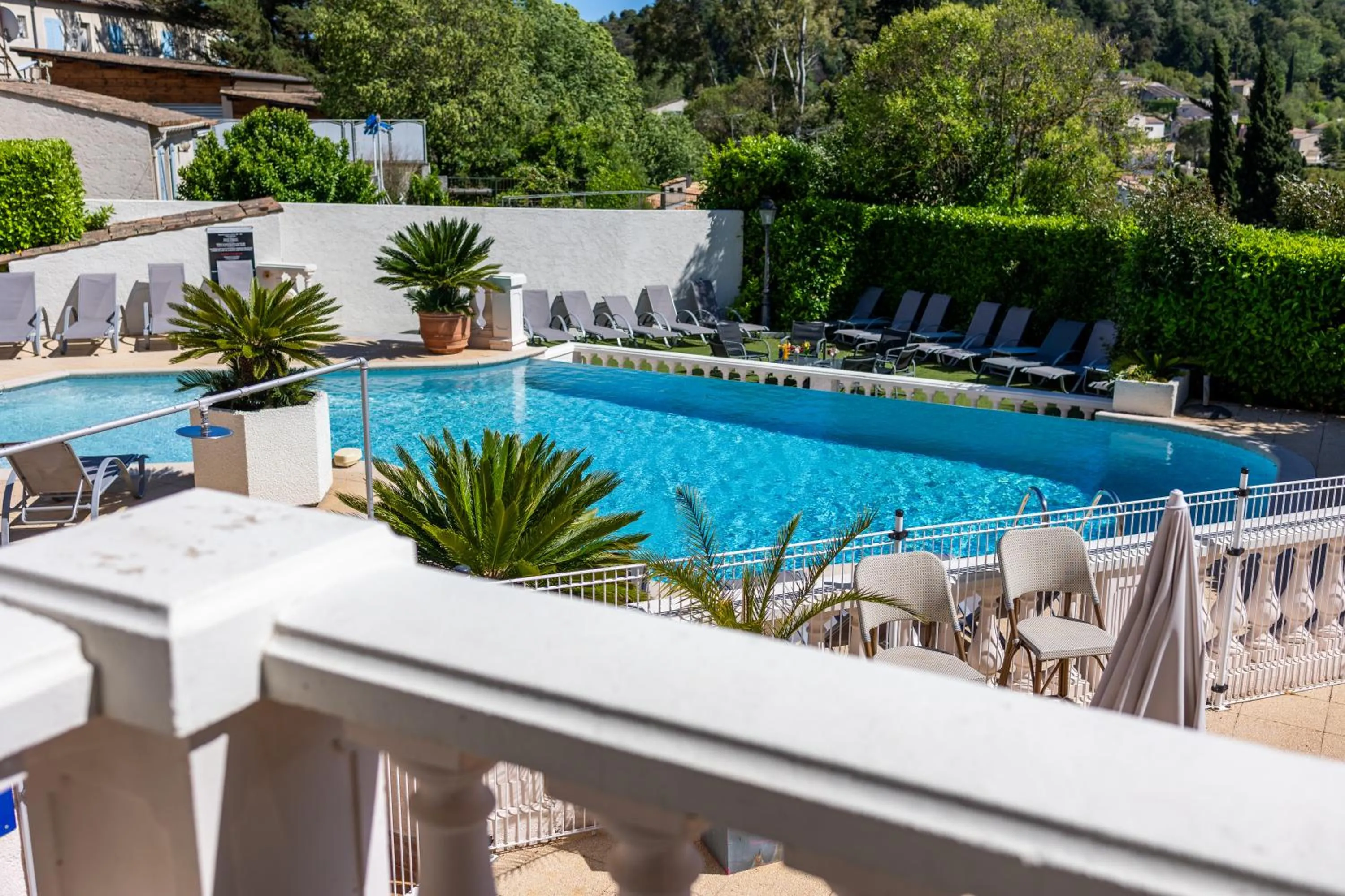 Logis Hotel Perla Riviera & Restaurant