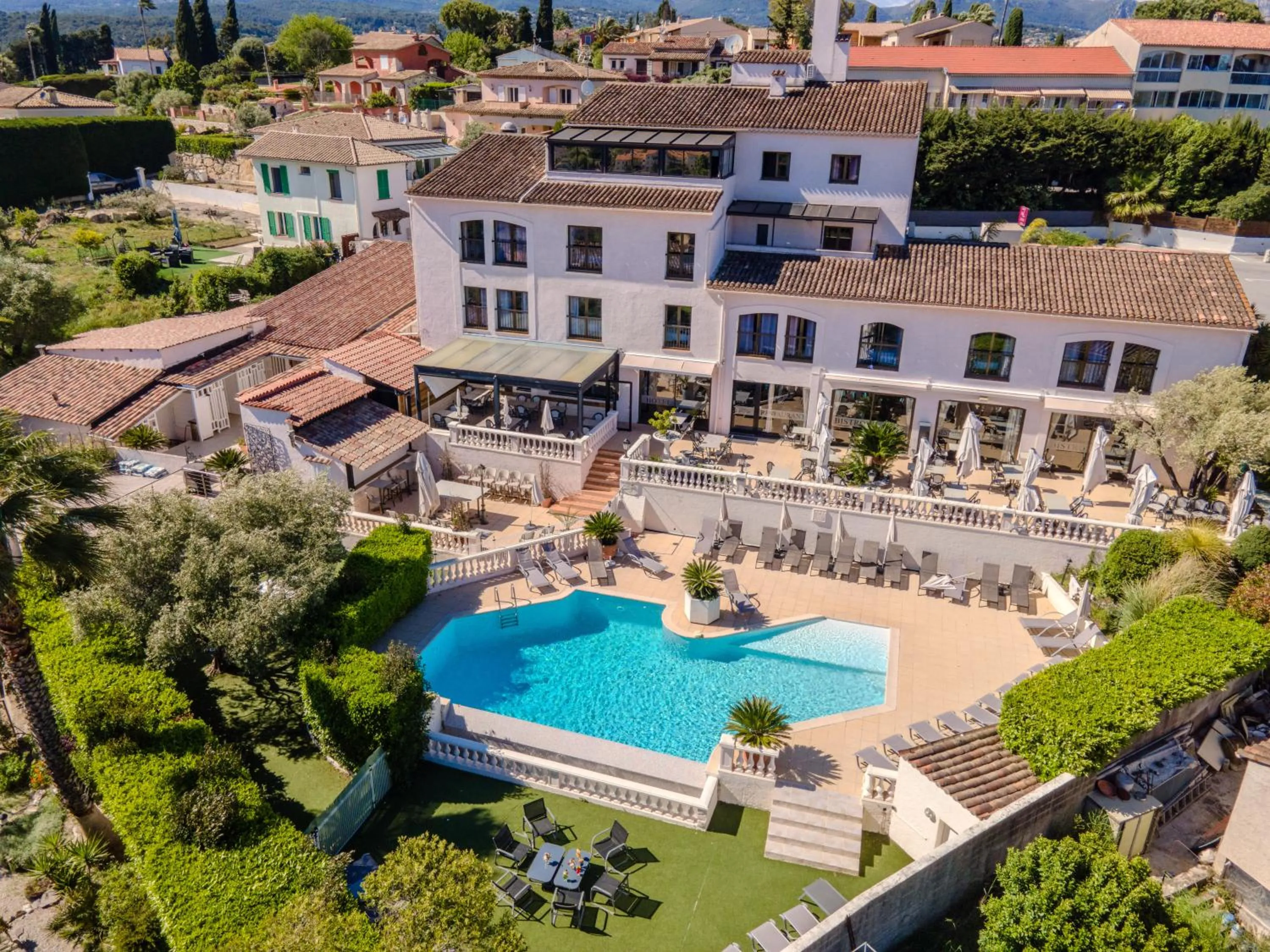 Logis Hotel Perla Riviera & Restaurant