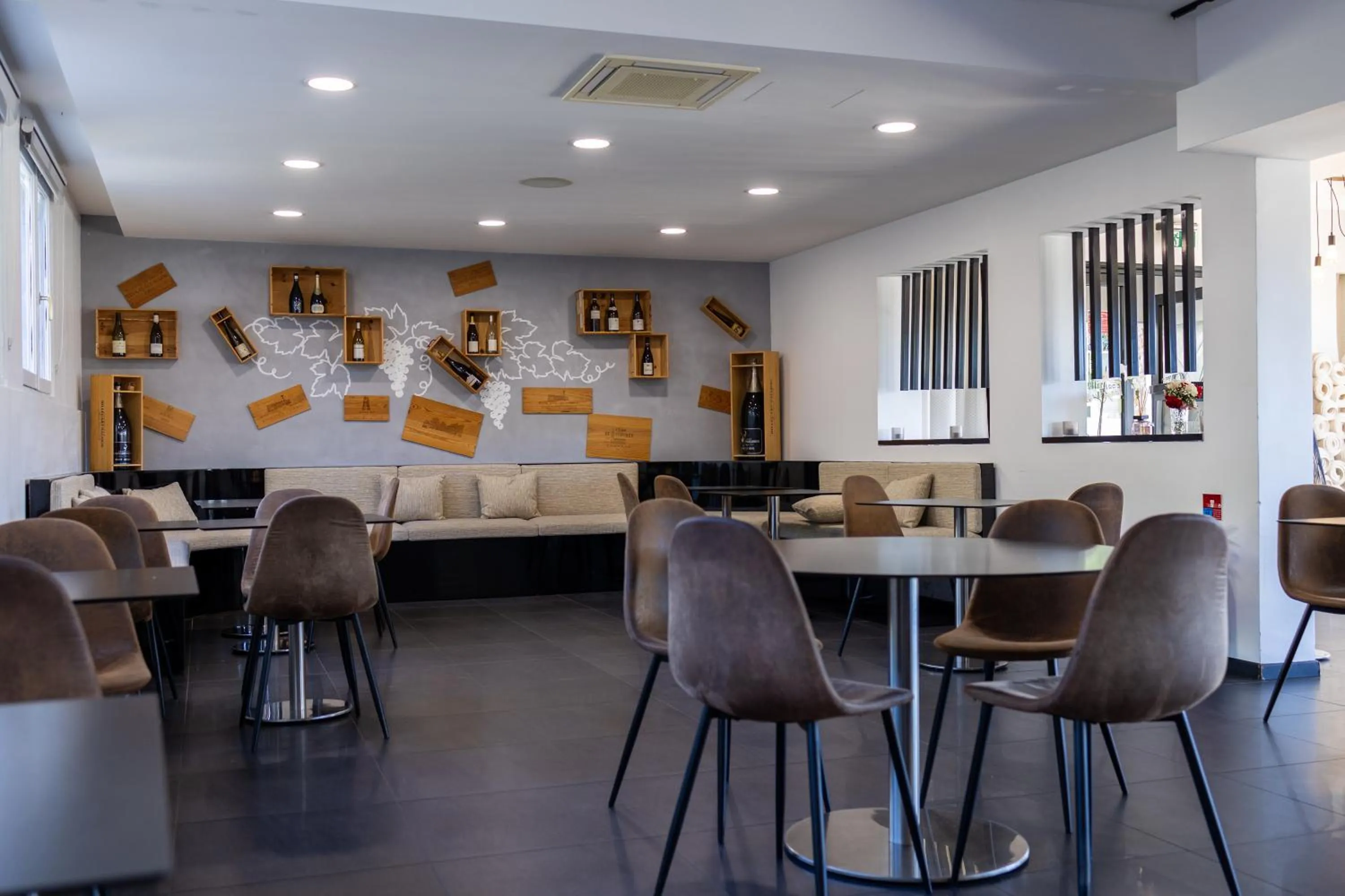 Logis Hotel Perla Riviera & Restaurant