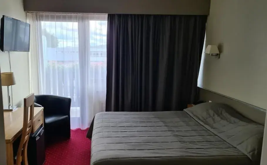 Family Suite (2 Adults + 2 Children) in Hostellerie Reeb Family Suite (2 Adults + 2 Children) in Hostellerie Reeb