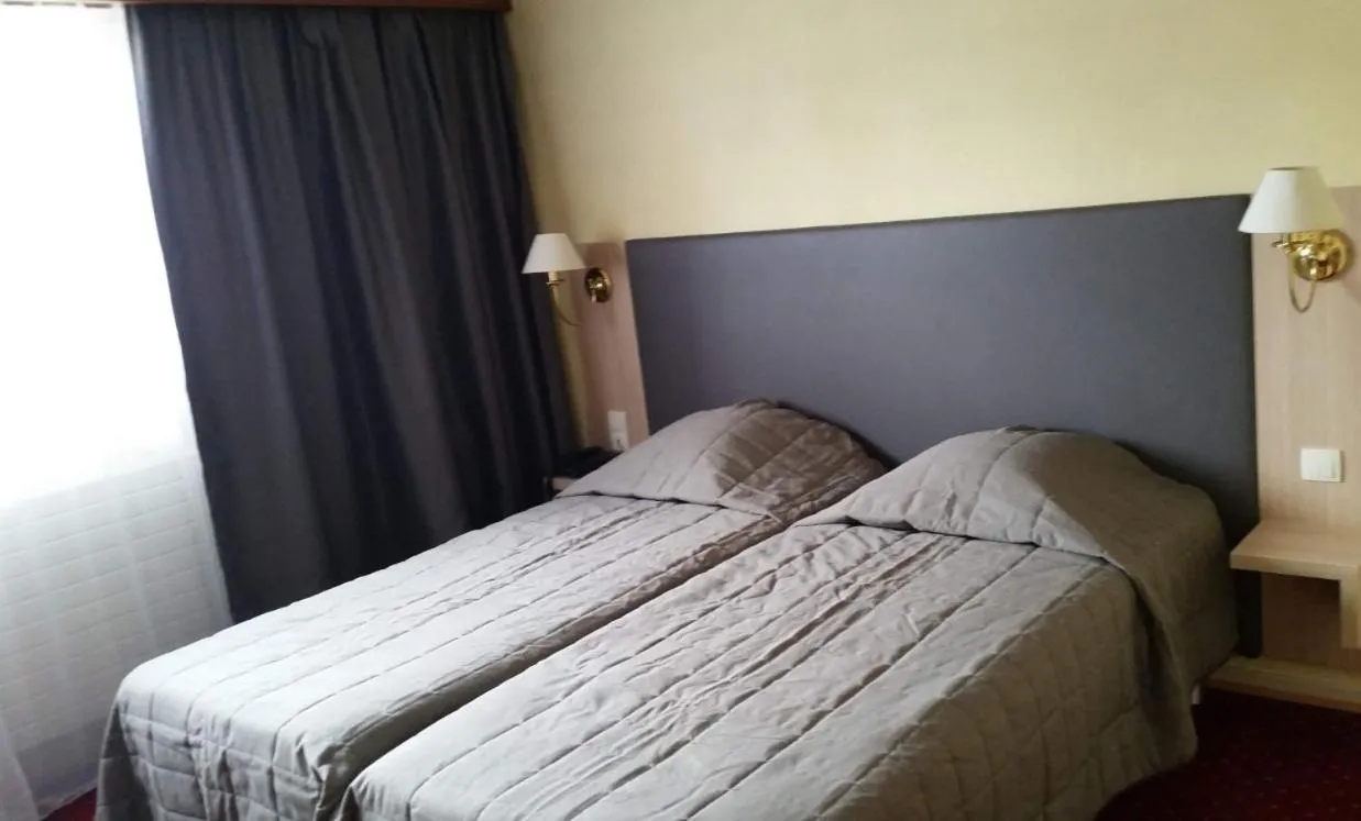 Bed in Hostellerie Reeb