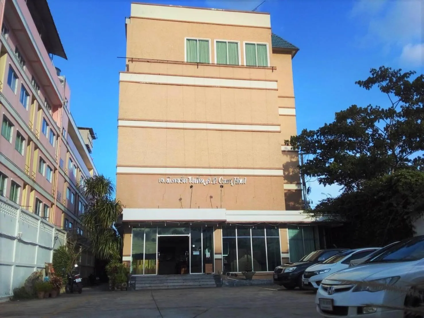 Property building in Sun Moon Hotel