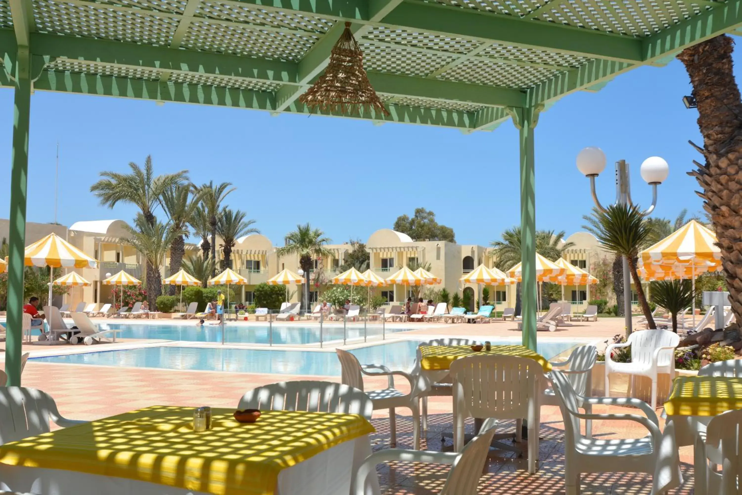 Restaurant/places to eat in Hotel Venice Beach- Families and Couples Only Restaurant/places to eat in Hotel Venice Beach- Families and Couples Only