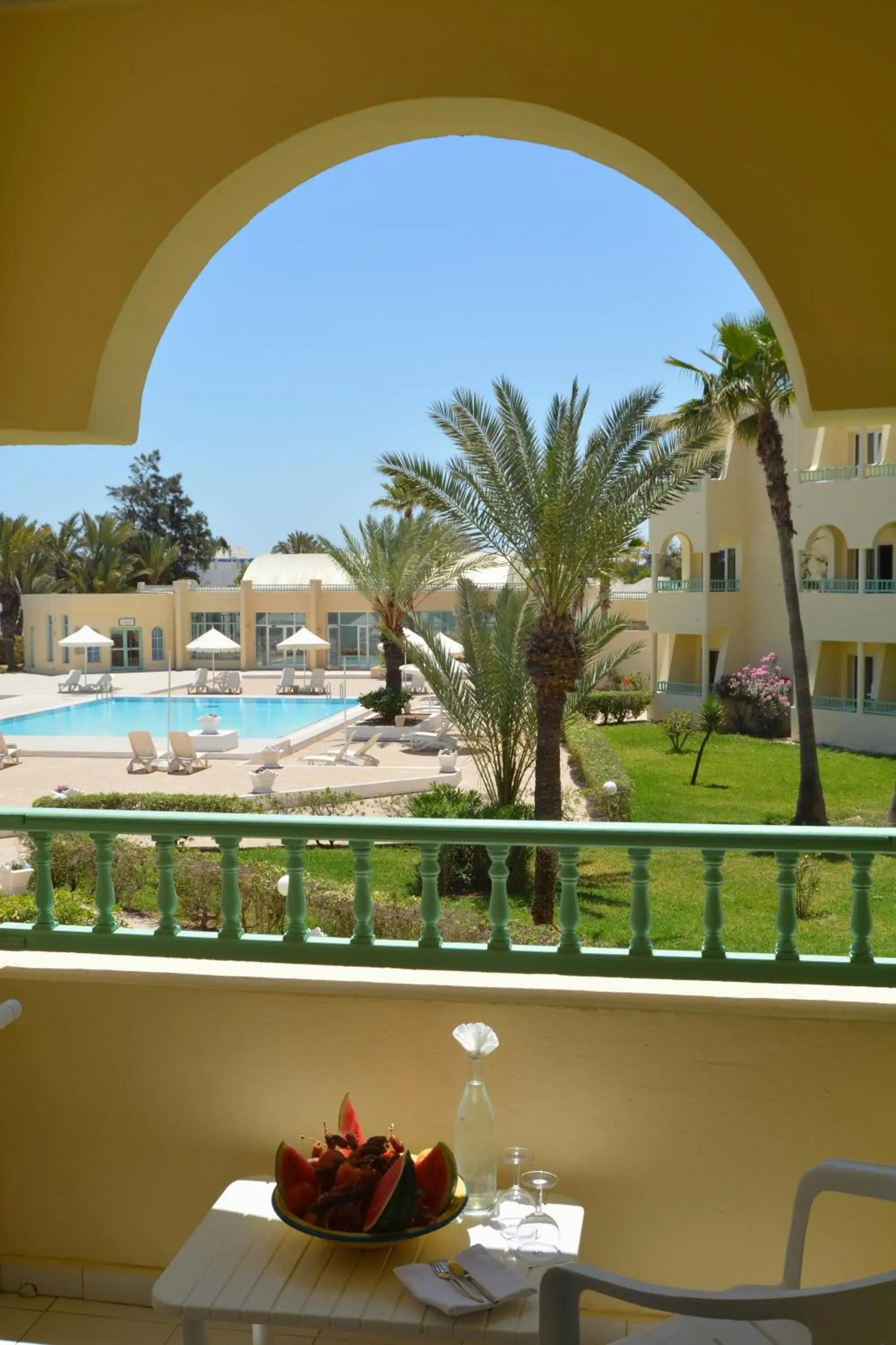 Pool view in Hotel Venice Beach- Families and Couples Only Pool view in Hotel Venice Beach- Families and Couples Only