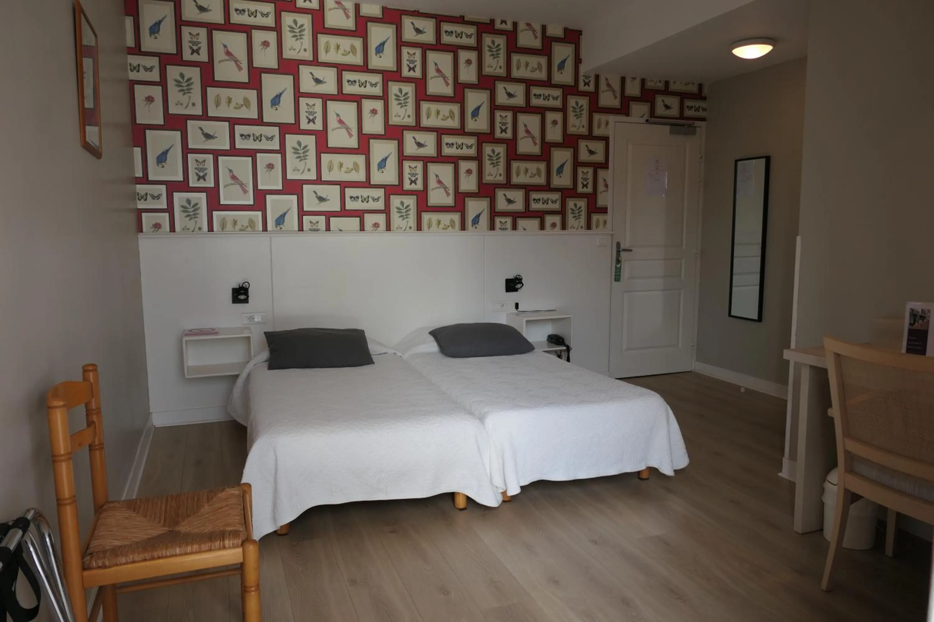 Bed in Hotel Kapa Gorry