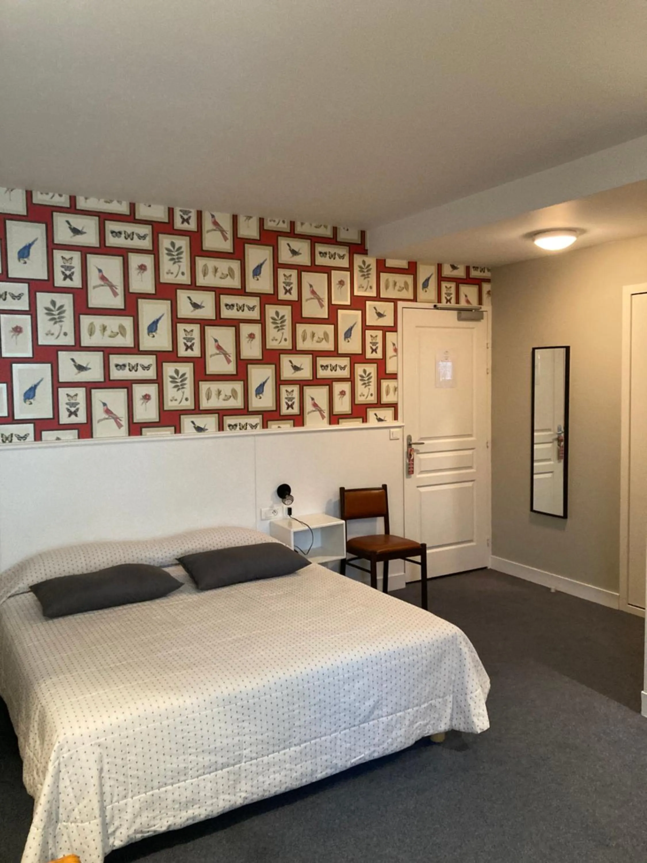 Shower, Bed in Hotel Kapa Gorry