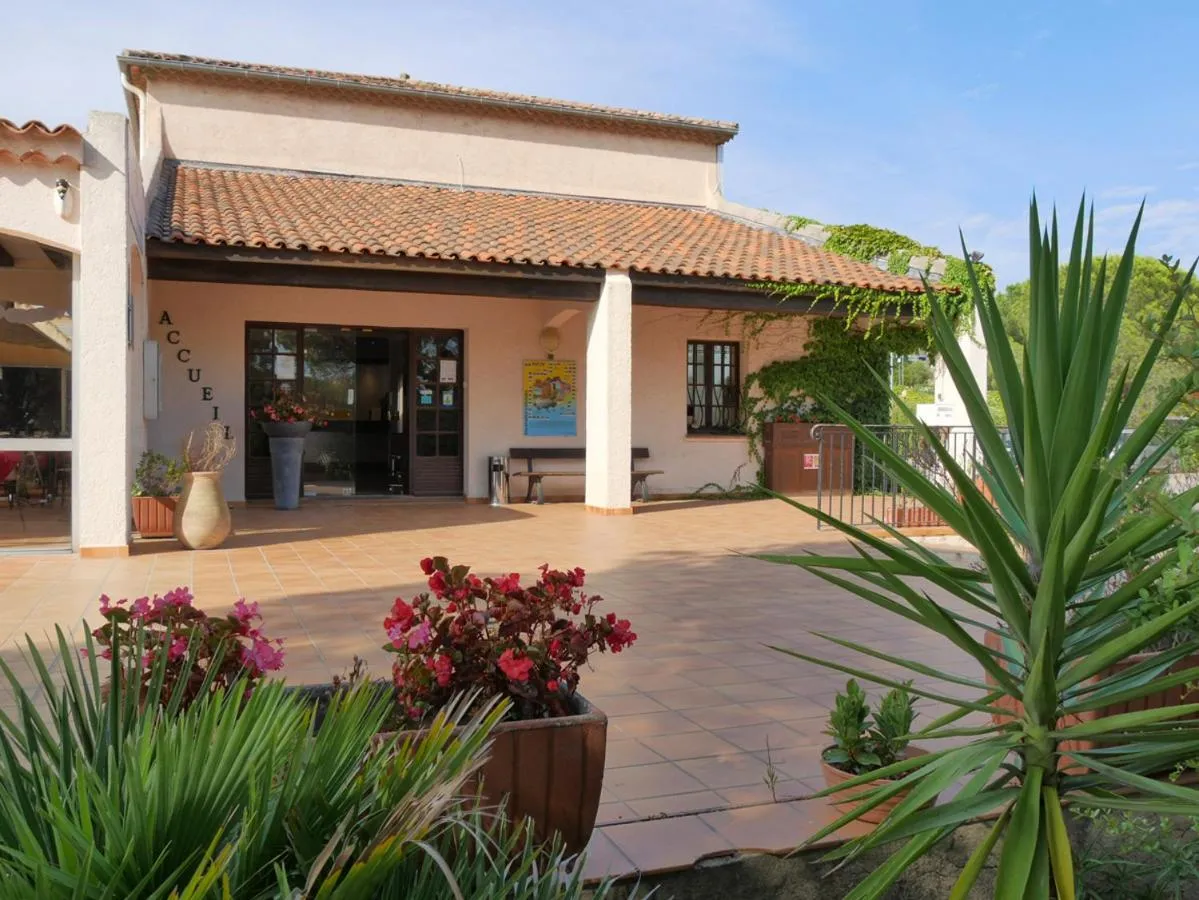 Property building in ULVF Les Residences du Colombier