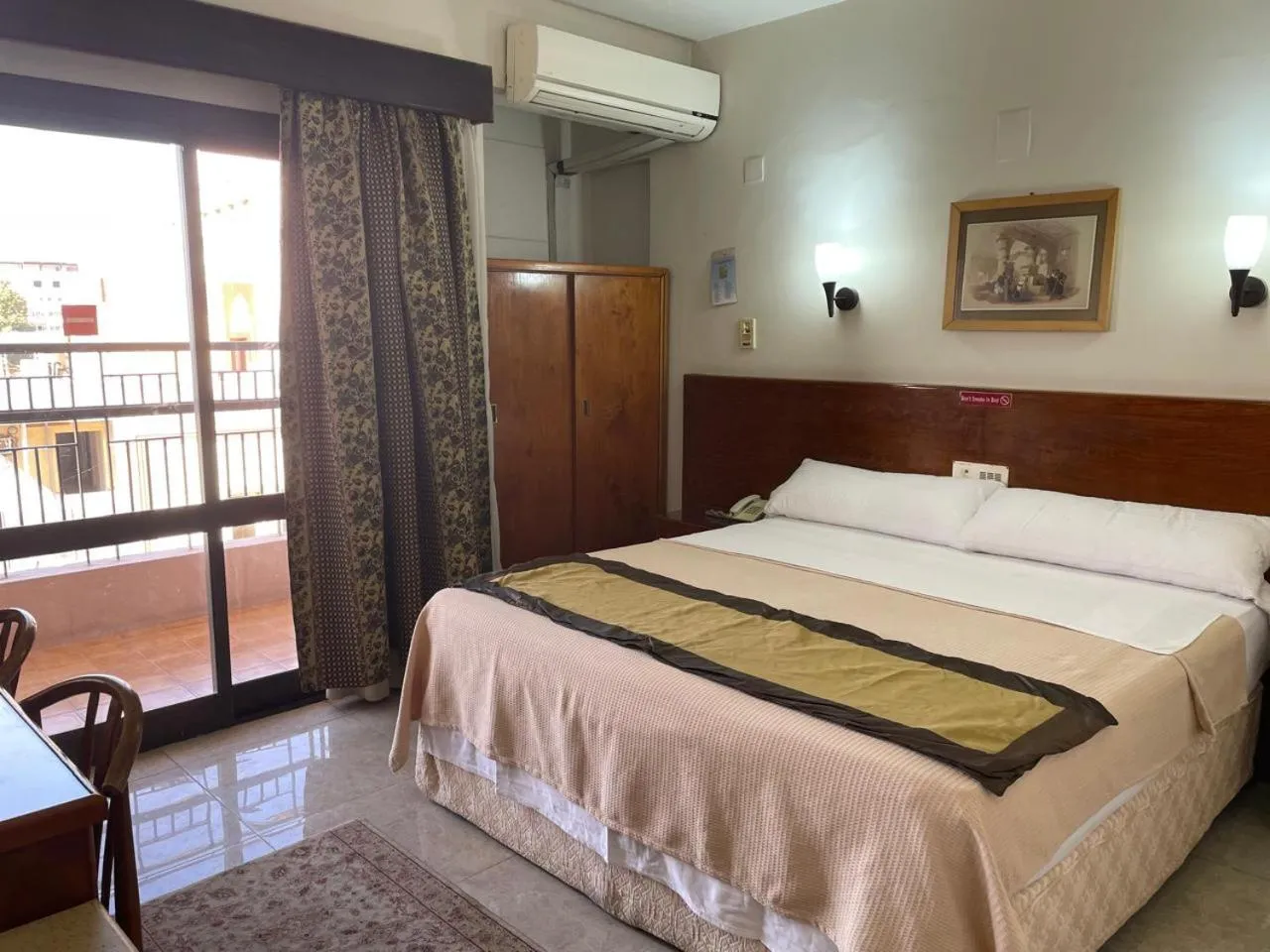 Bed in St.Joseph Hotel