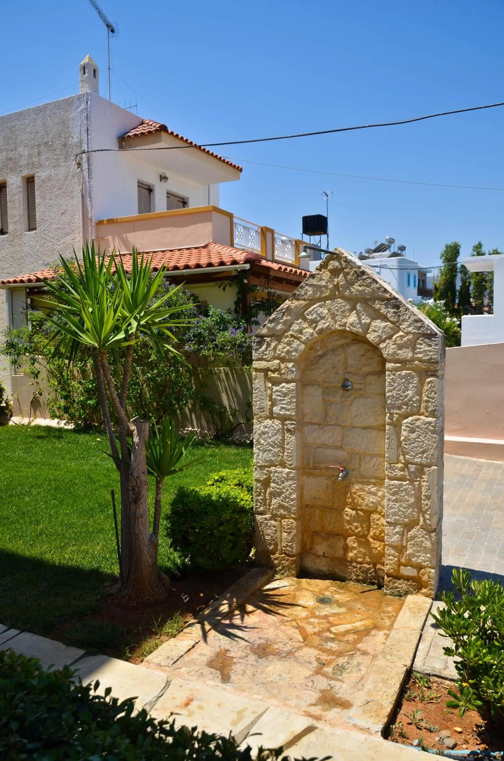 Natural landscape in Niko Elen