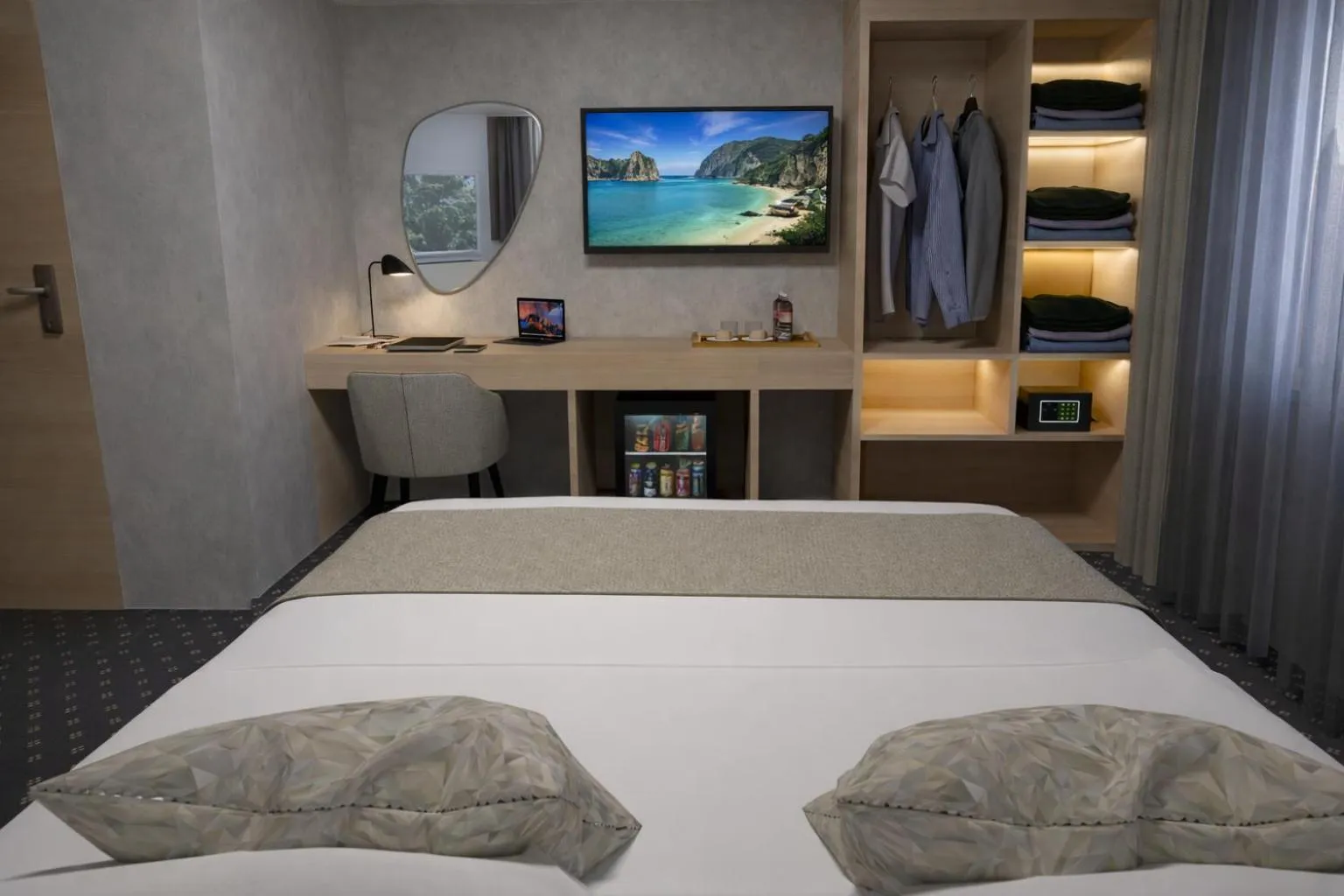 Bedroom, Bed in Hotel Fineso