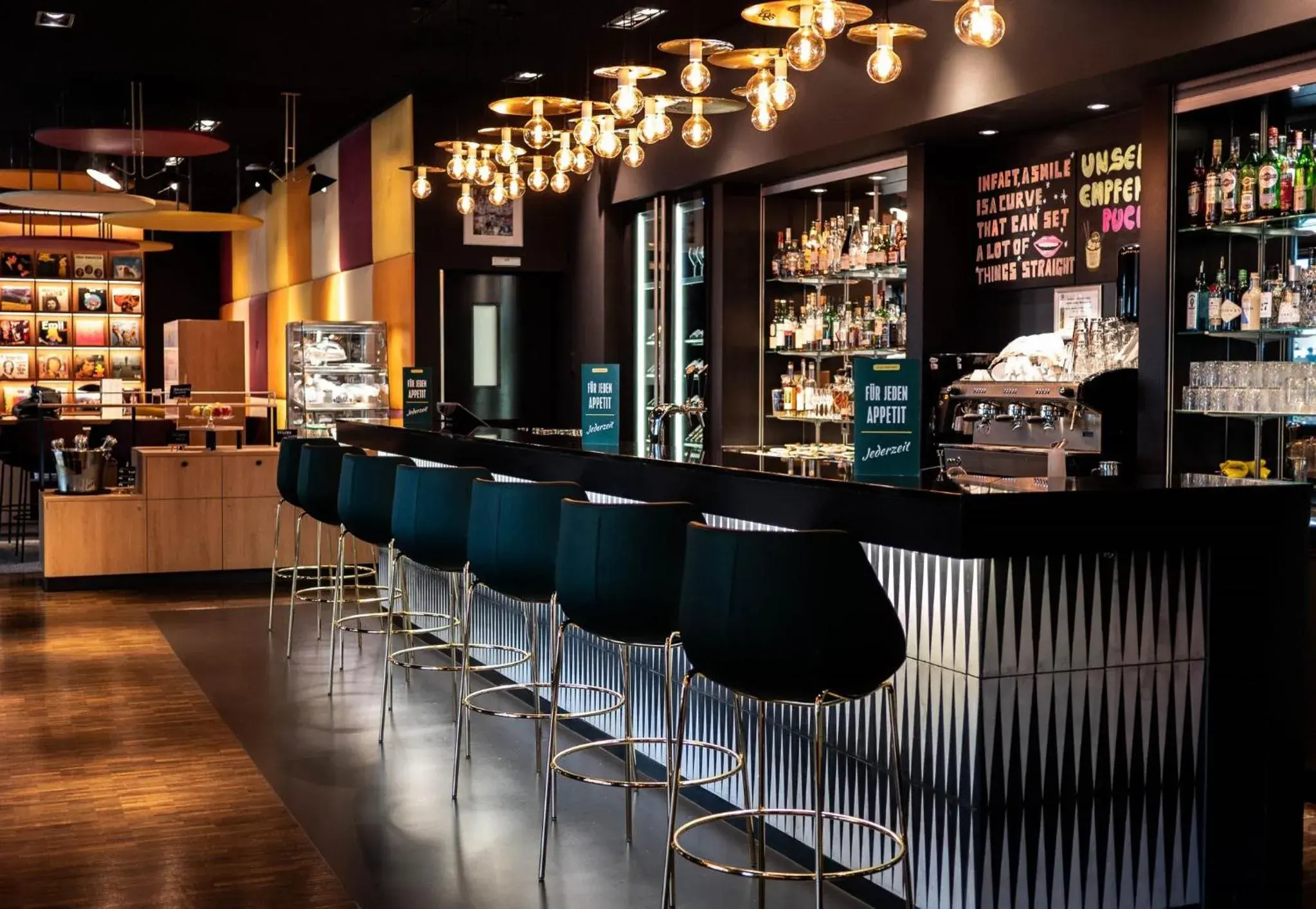 Lounge or bar in Holiday Inn Zürich Messe by IHG Lounge or bar in Holiday Inn Zürich Messe by IHG