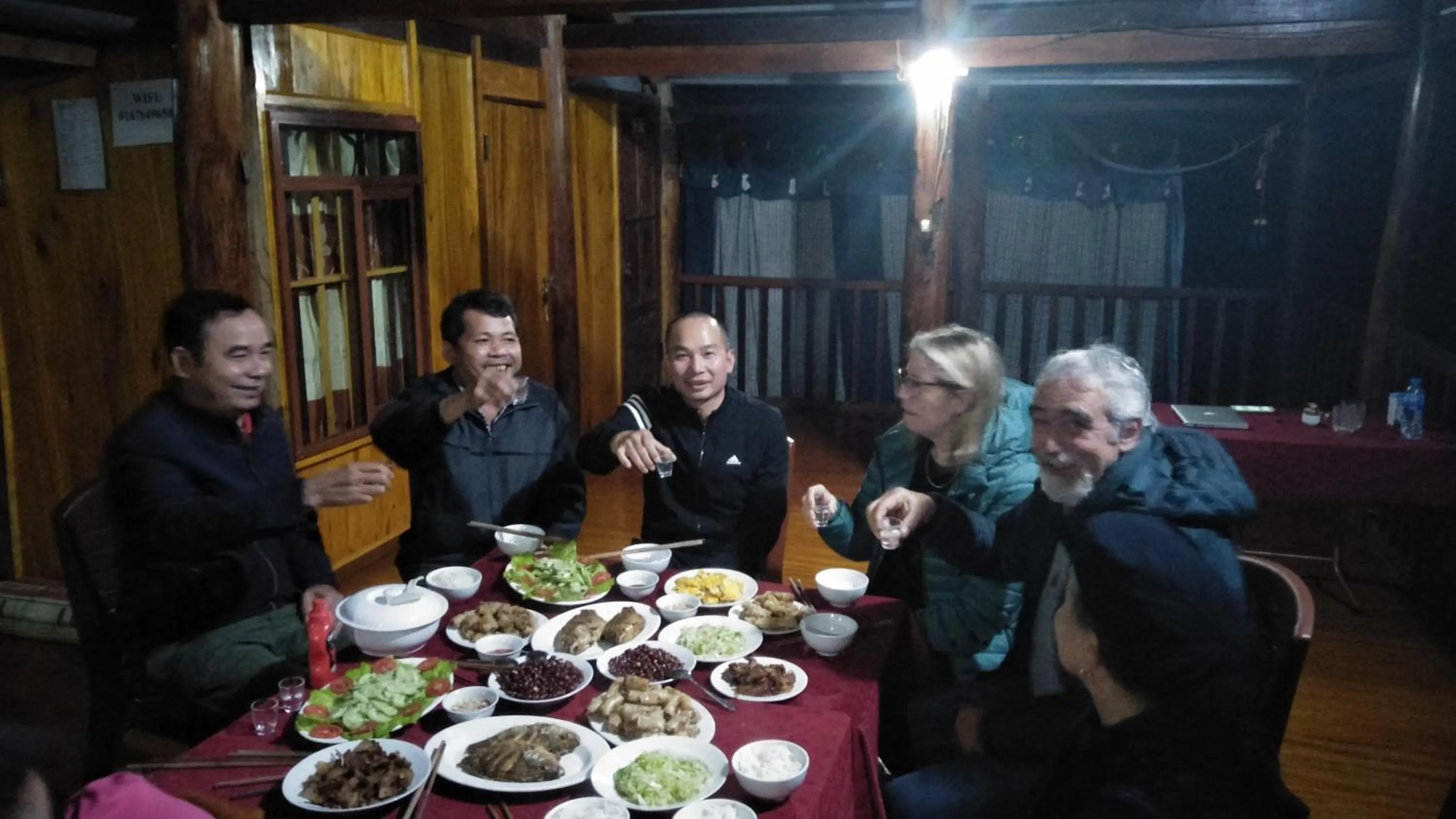 Ba Be lake-Huyền Hào Homestay