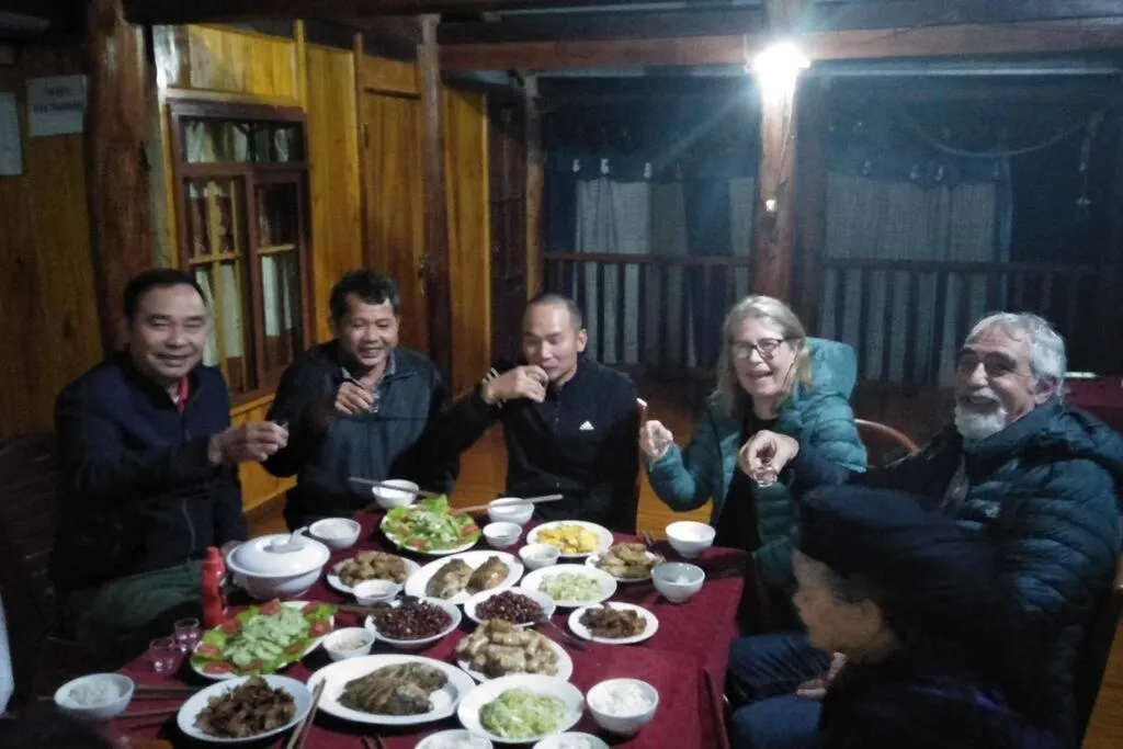 Ba Be lake-Huyền Hào Homestay