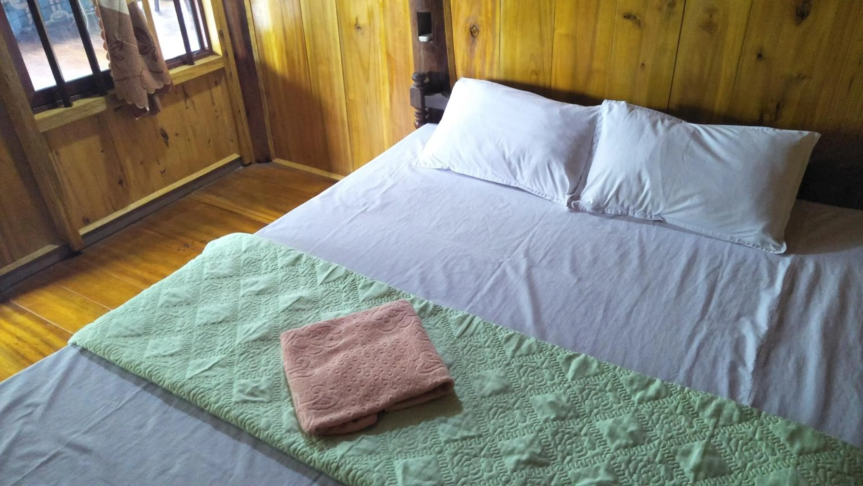 Bed in Ba Be lake-Huyền Hào Homestay