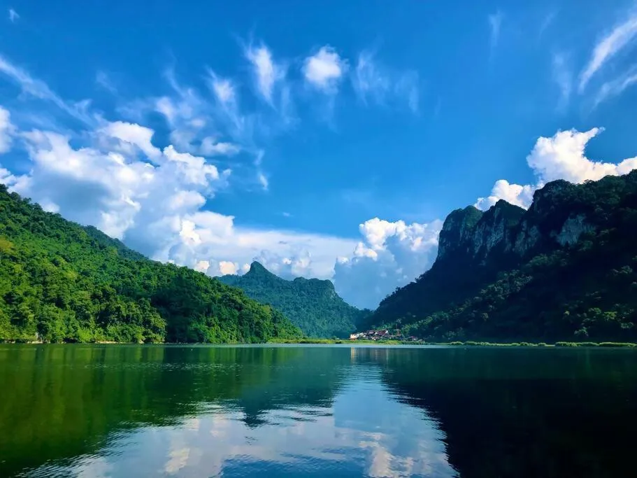 Ba Be lake-Huyền Hào Homestay