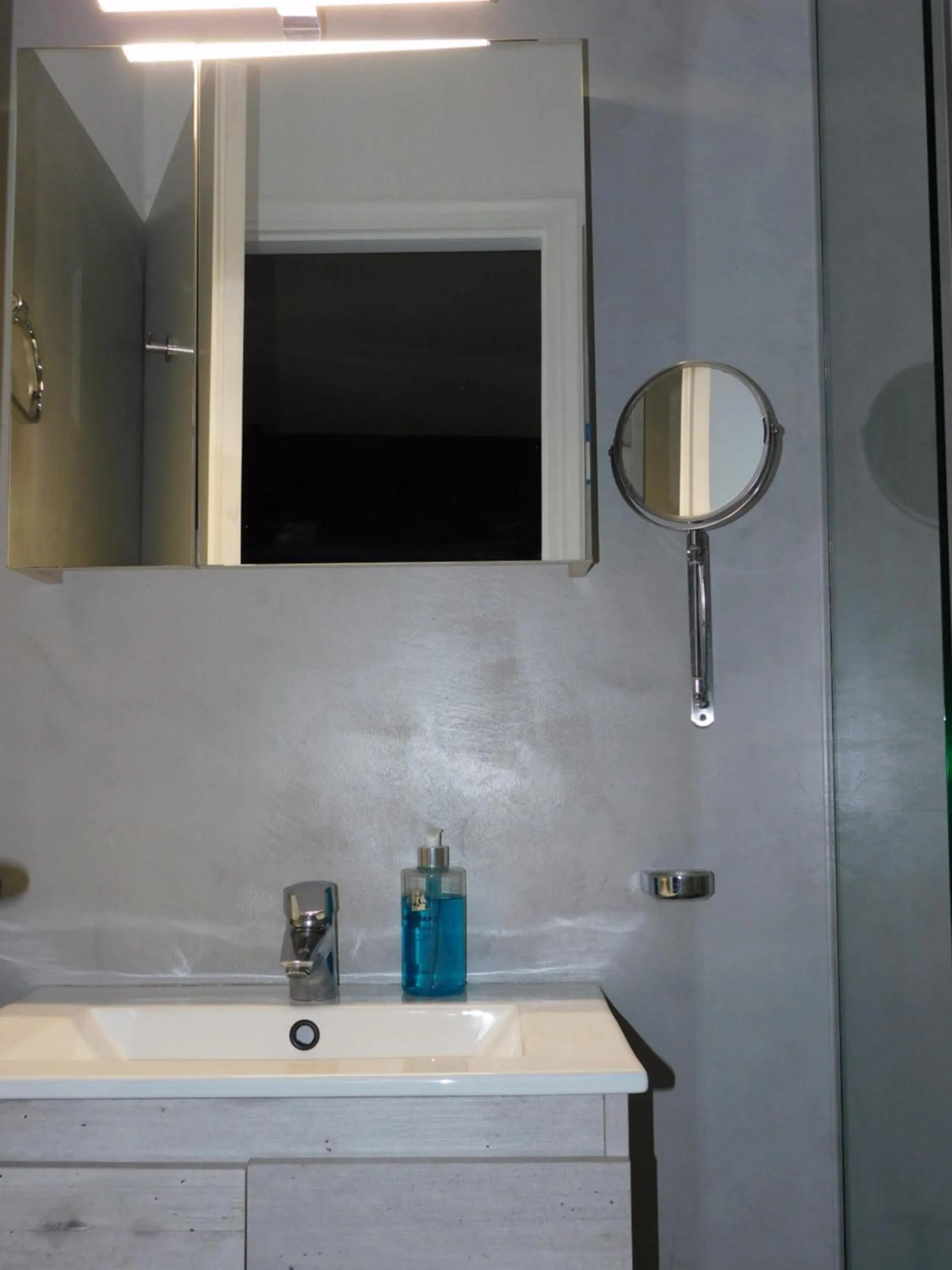 Bathroom in Fotilia Hotel