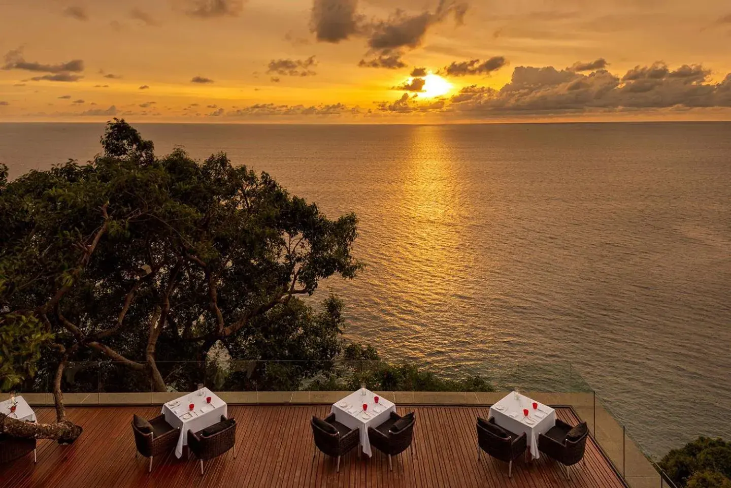 Restaurant/places to eat in Paresa Resort Phuket Restaurant/places to eat in Paresa Resort Phuket