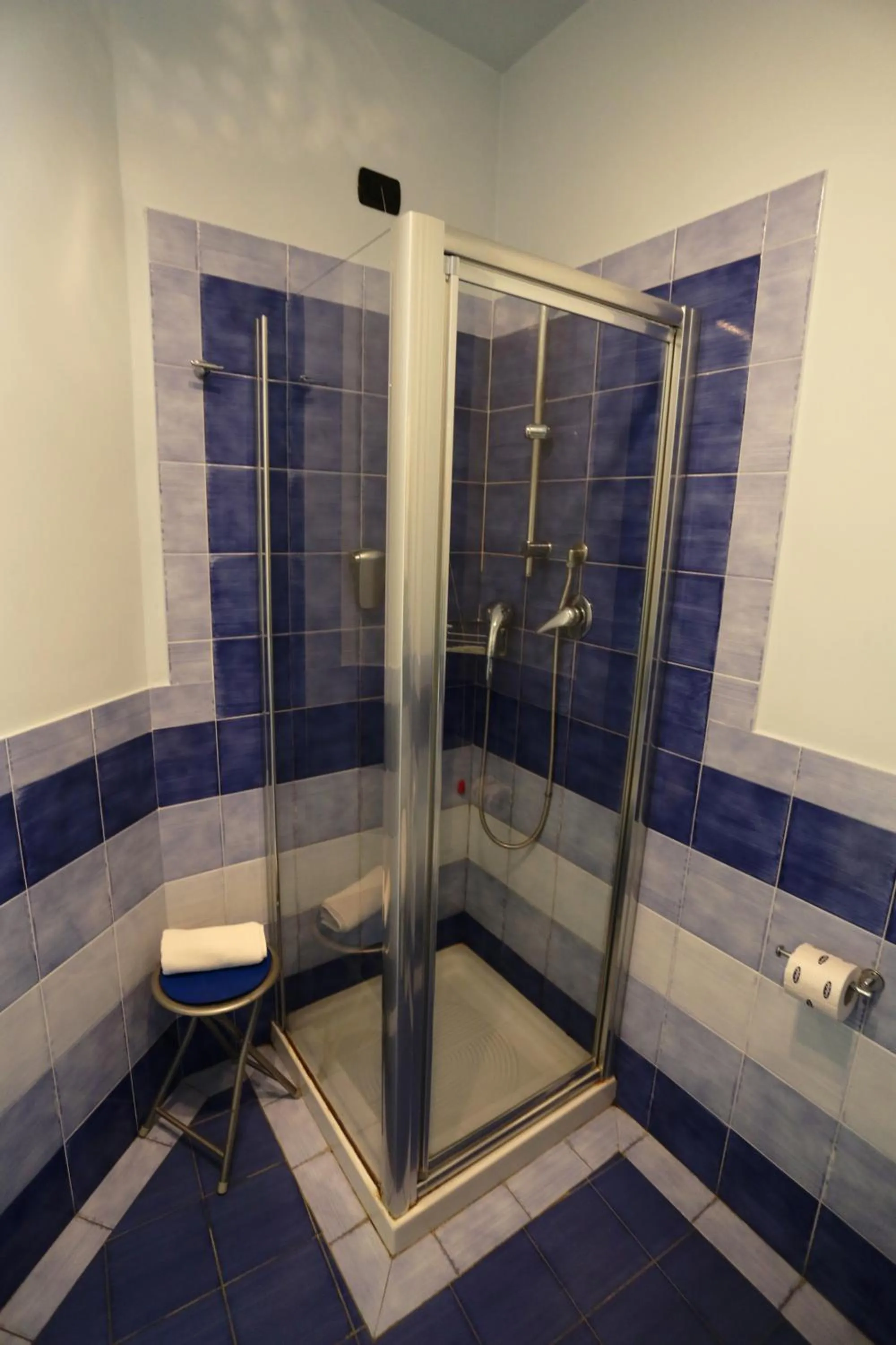 Bathroom in Albanuova Hotel