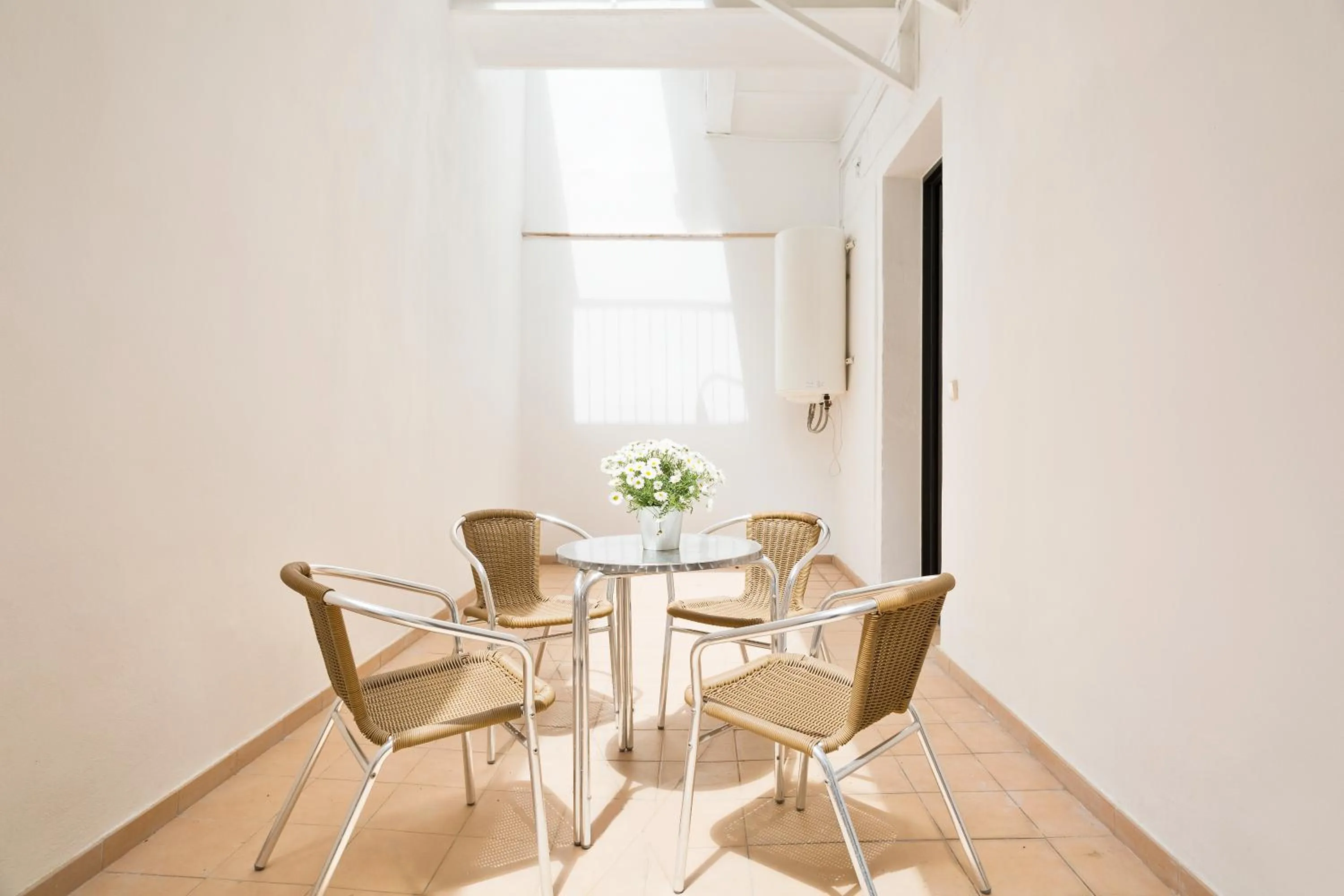 Patio in BcnStop Parc Güell