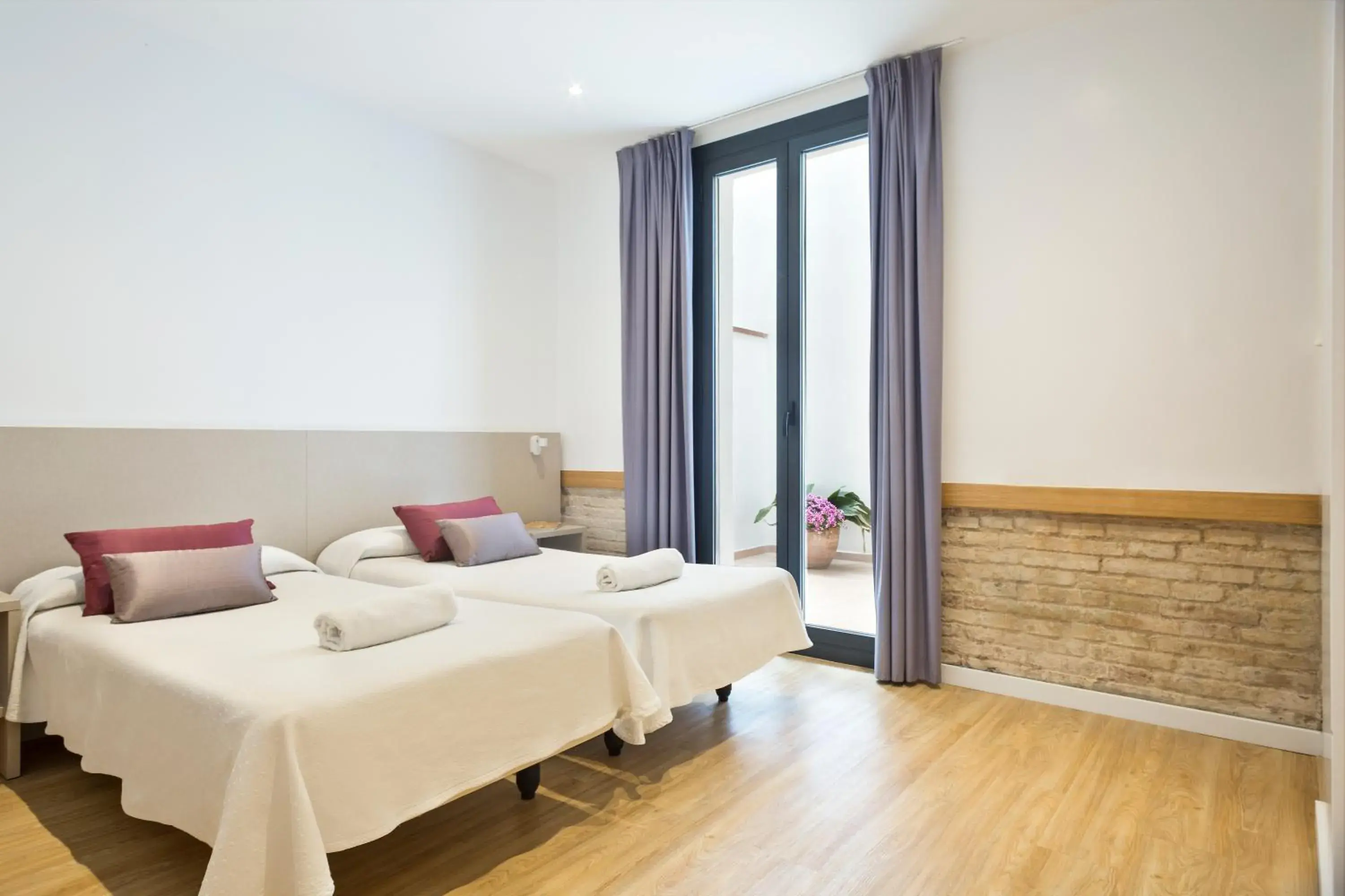 Patio, Bed in BcnStop Parc Güell Patio, Bed in BcnStop Parc Güell