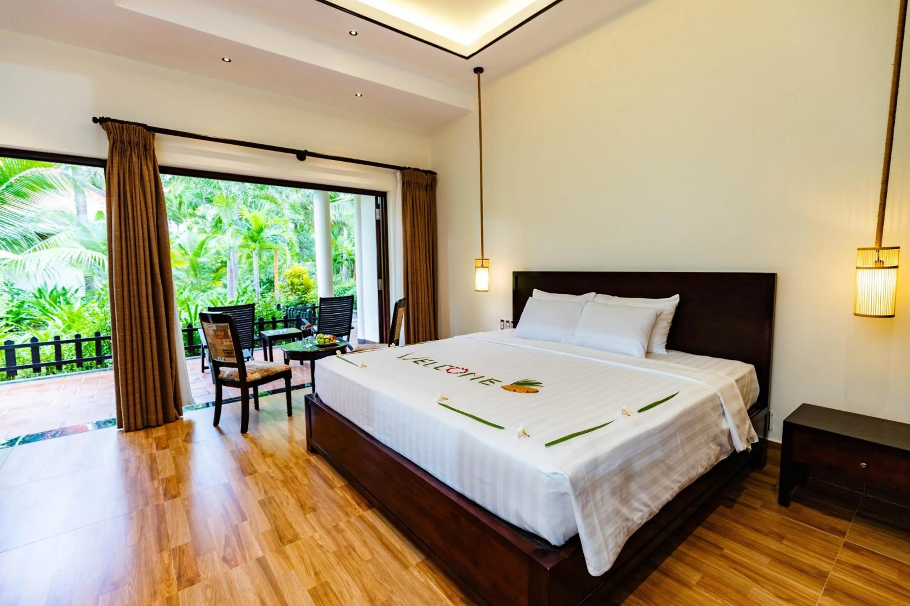 Photo of the whole room, Bed in Diamond Bay Resort & Spa