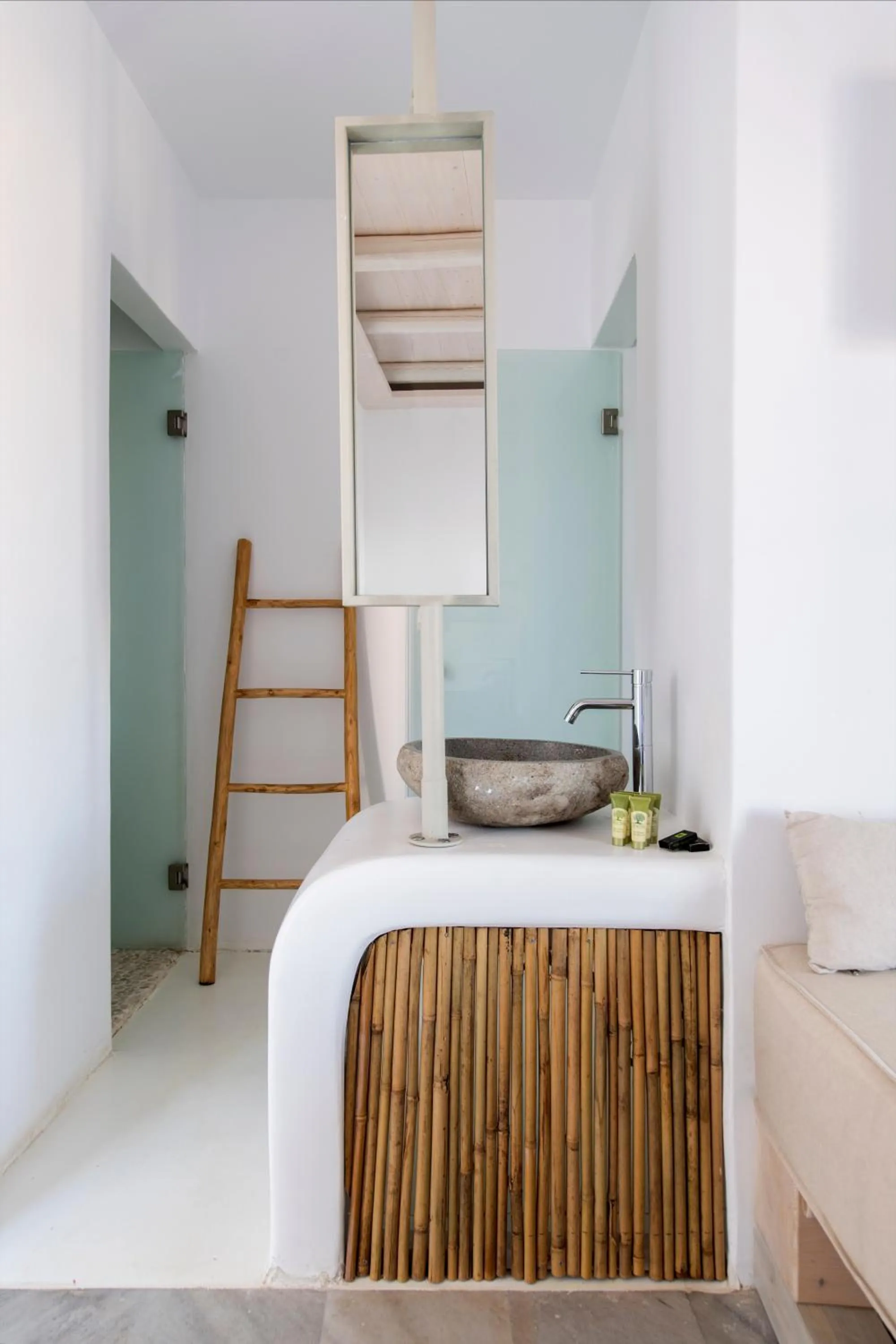 Bathroom, Bed in Zefi Hotel & Suites