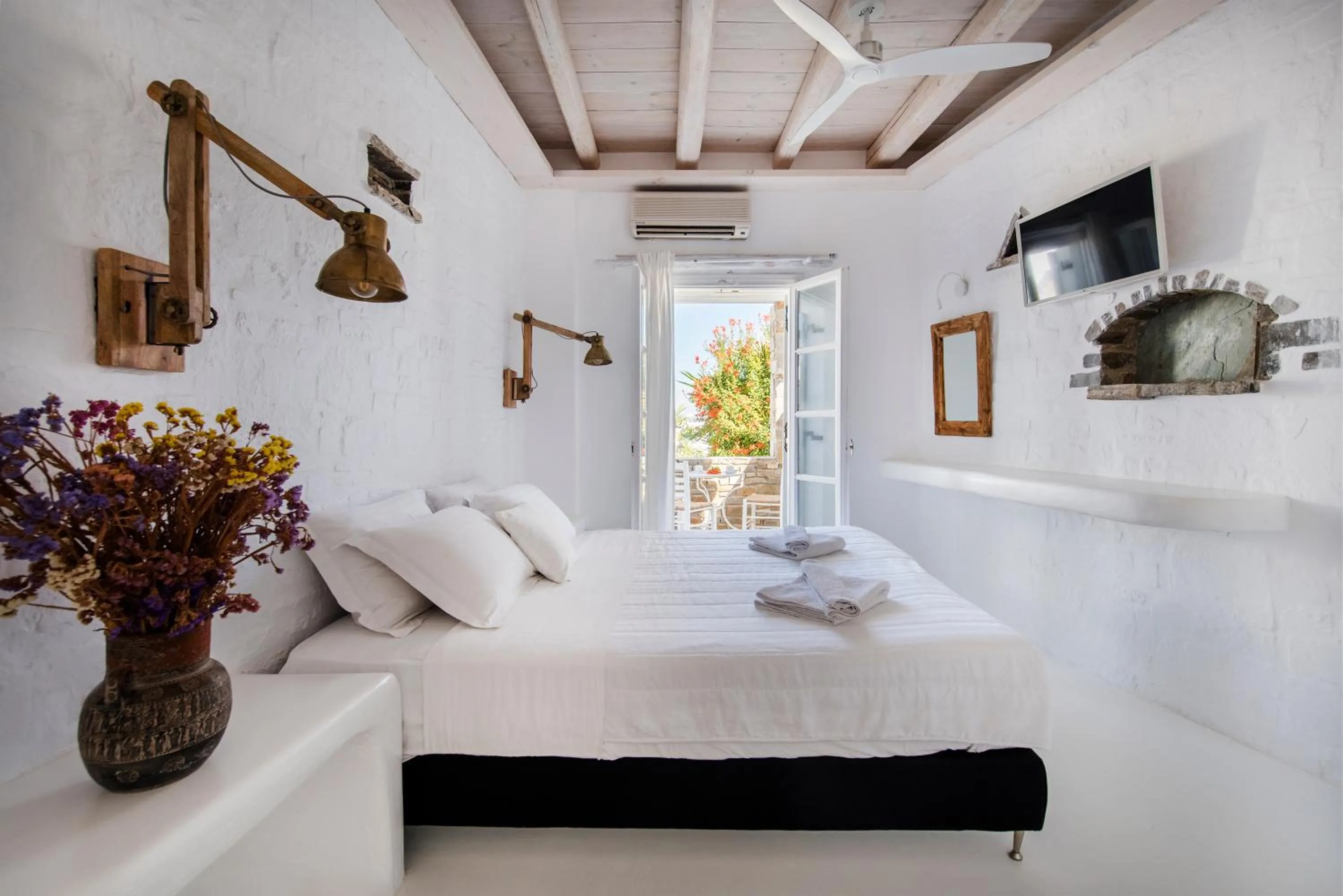 Photo of the whole room, Bed in Zefi Hotel & Suites