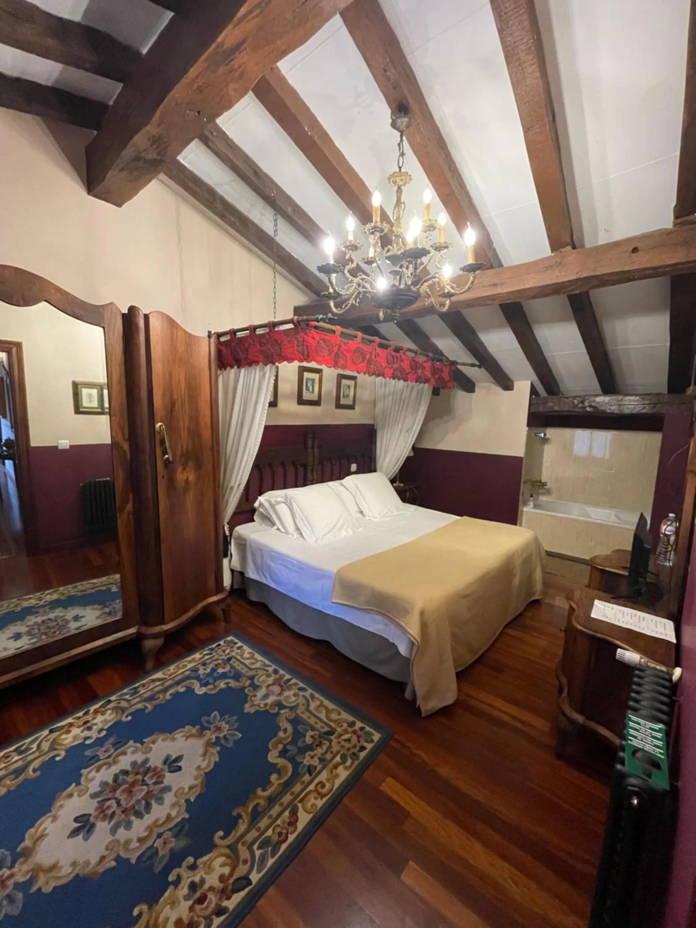 Photo of the whole room in Hotel Casona de la Torre
