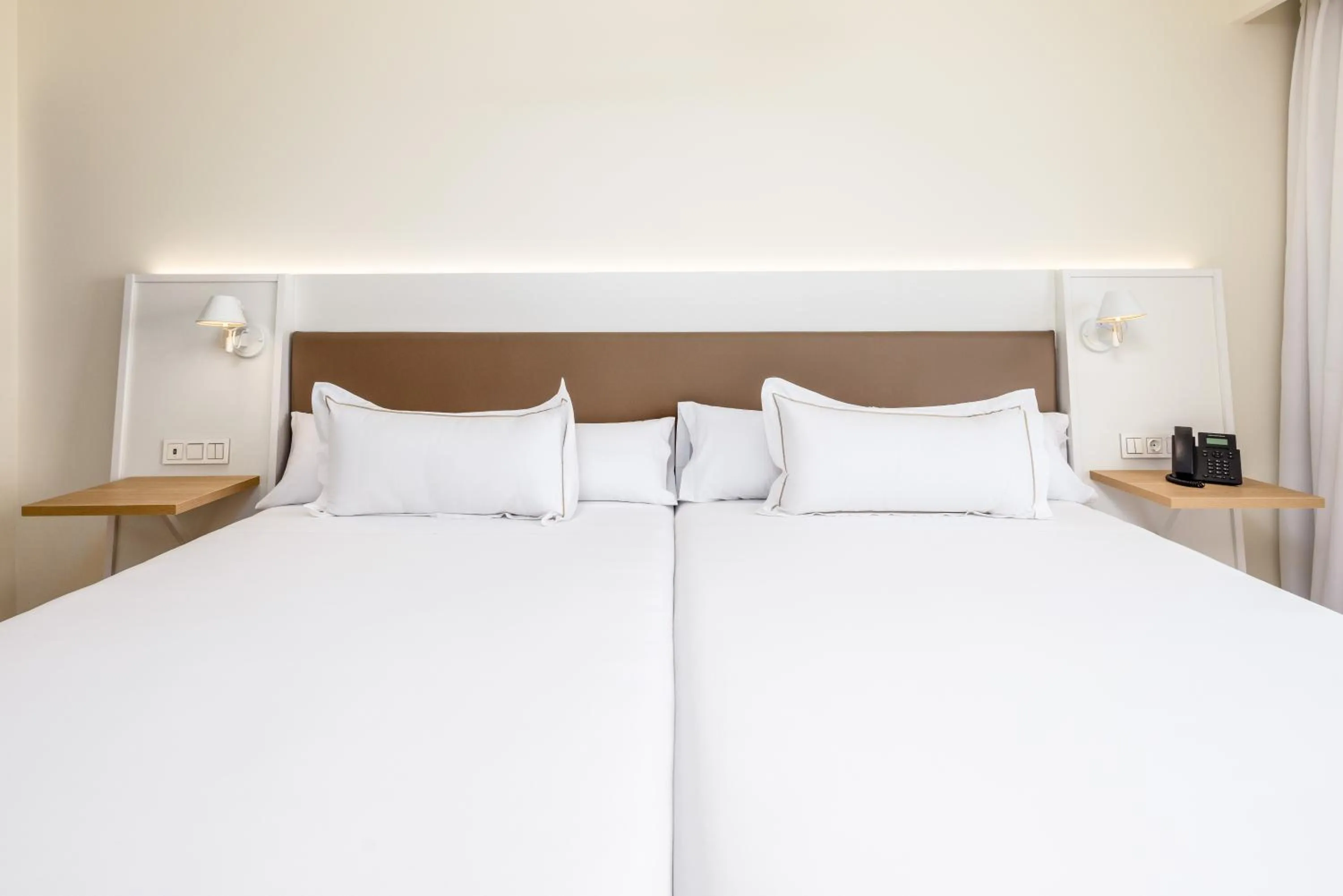 Coffee/tea facilities, Bed in Mojacar Playa Aquapark Hotel