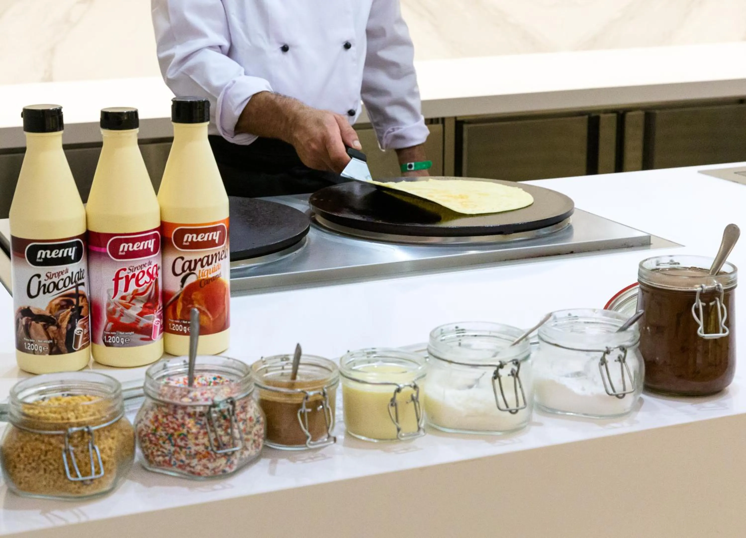 Food and drinks in Mojacar Playa Aquapark Hotel