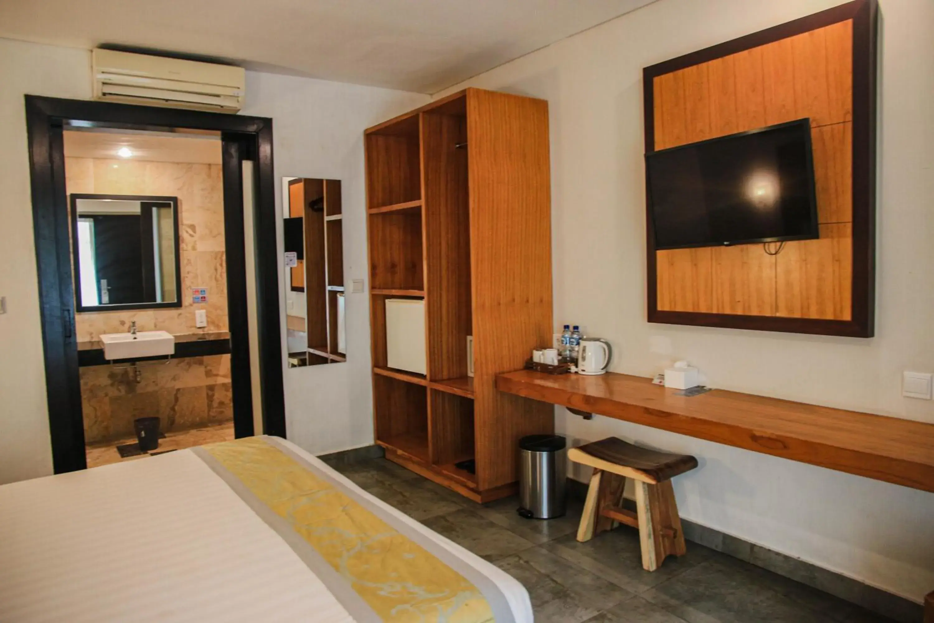 Photo of the whole room, Bed in Dekuta Photo of the whole room, Bed in Dekuta