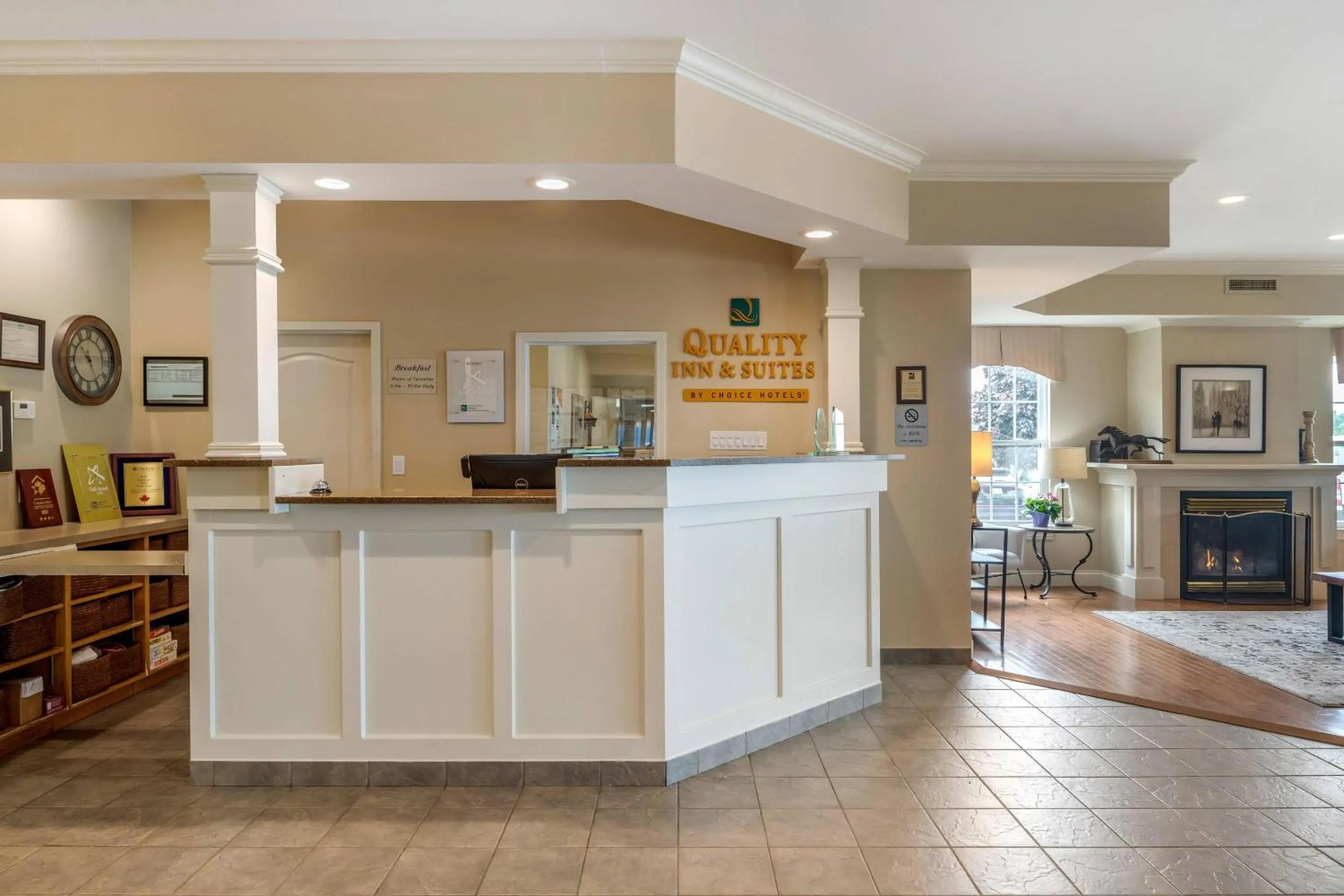 Lobby or reception in Quality Inn & Suites Amsterdam