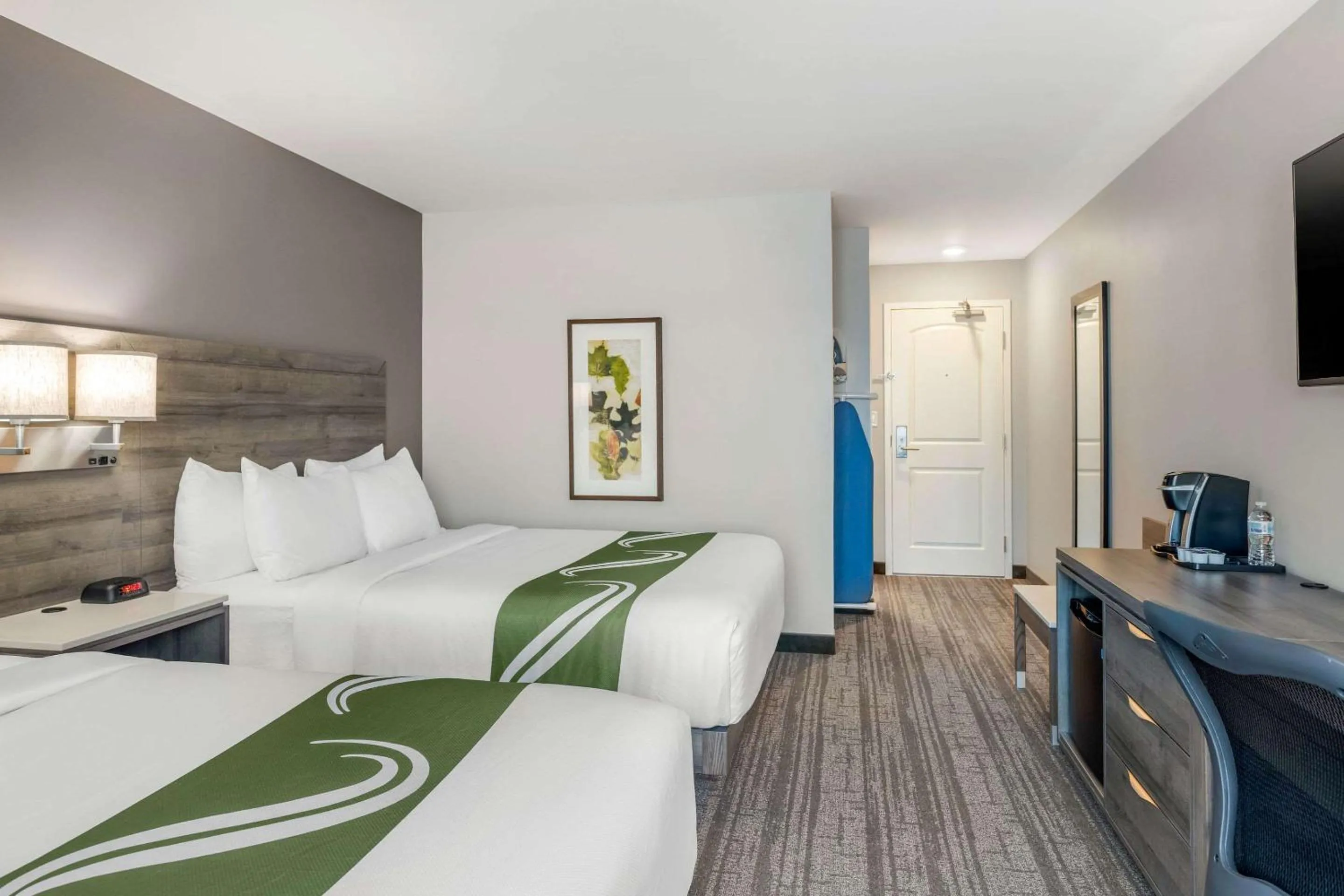 Bedroom, Bed in Quality Inn & Suites Amsterdam