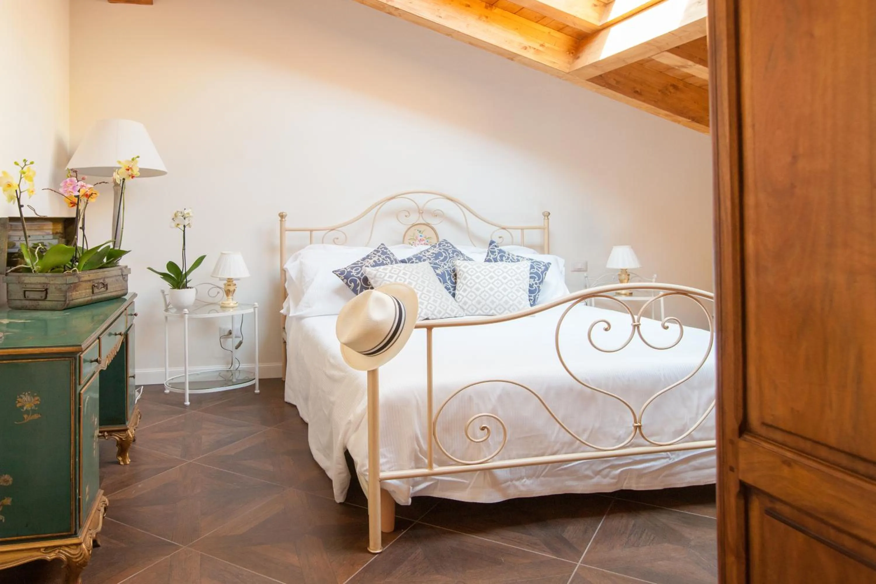 Bed in Alessia's Place