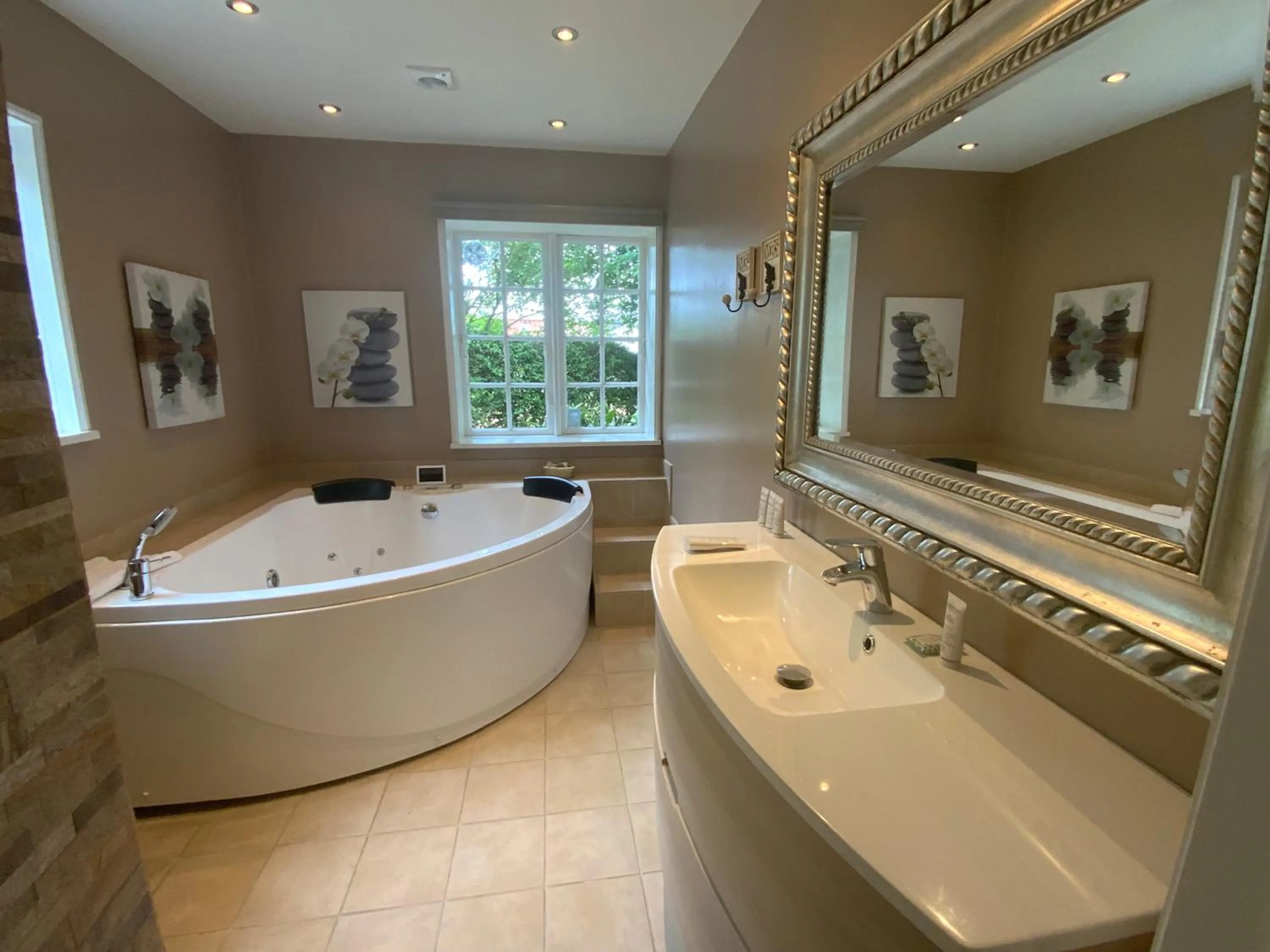 Bathroom in Bandholm Badehotel