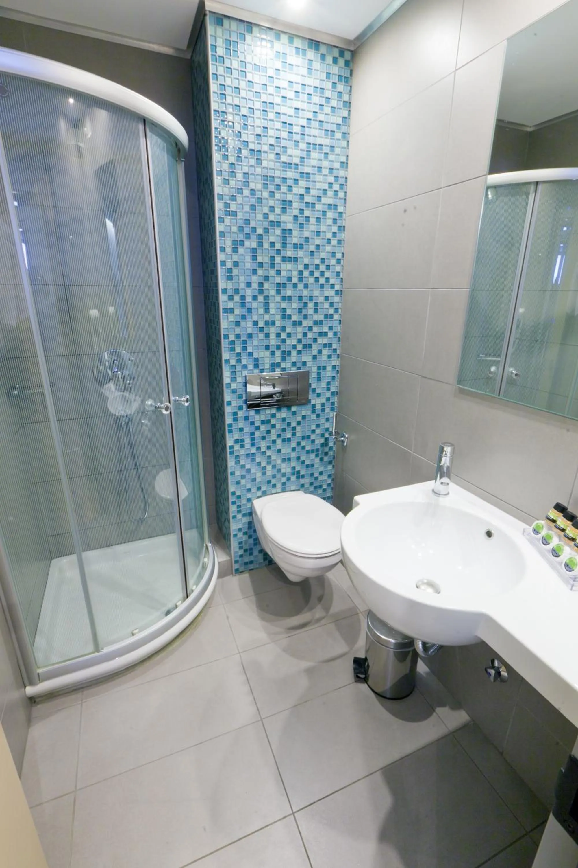 Bathroom in Kronos Hotel