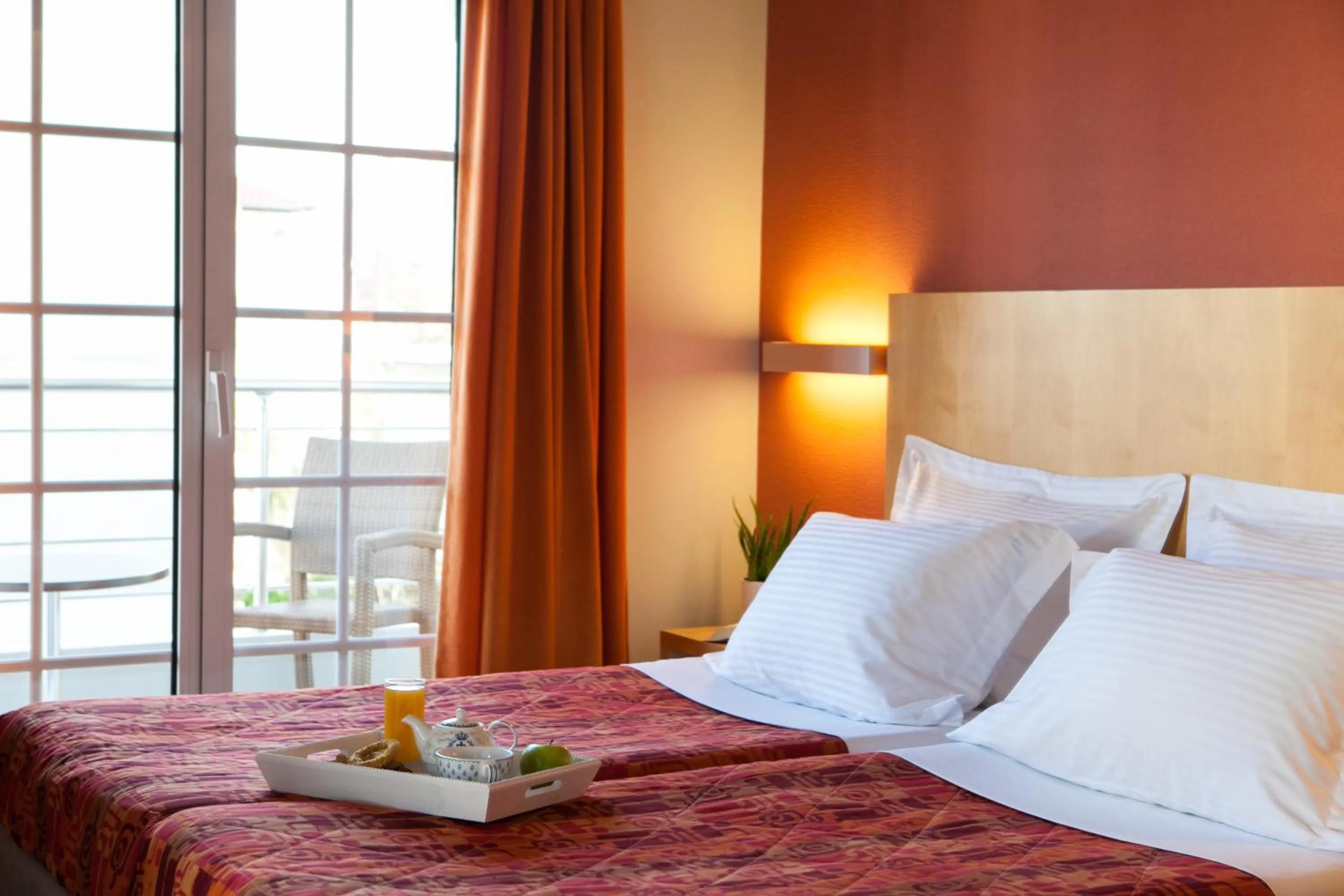 Photo of the whole room in Kronos Hotel