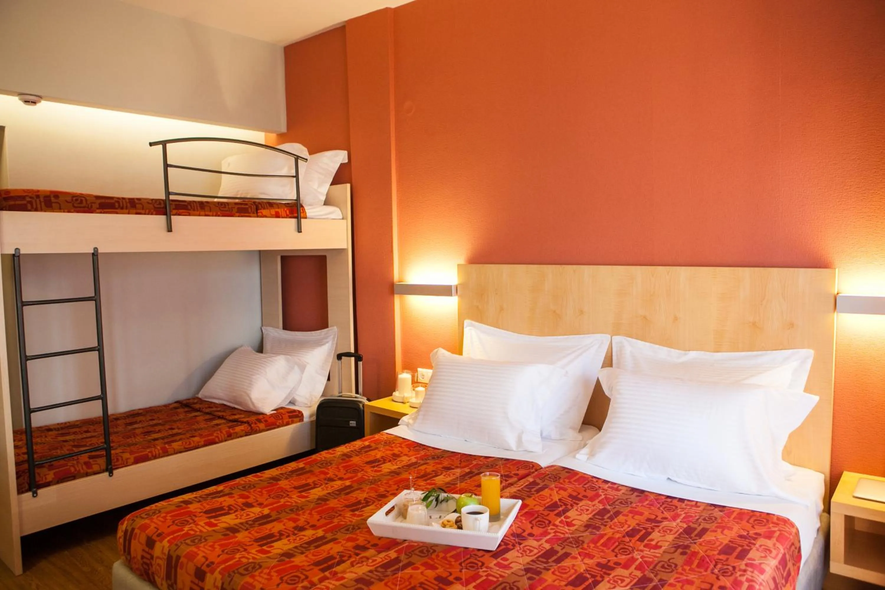 bunk bed in Kronos Hotel