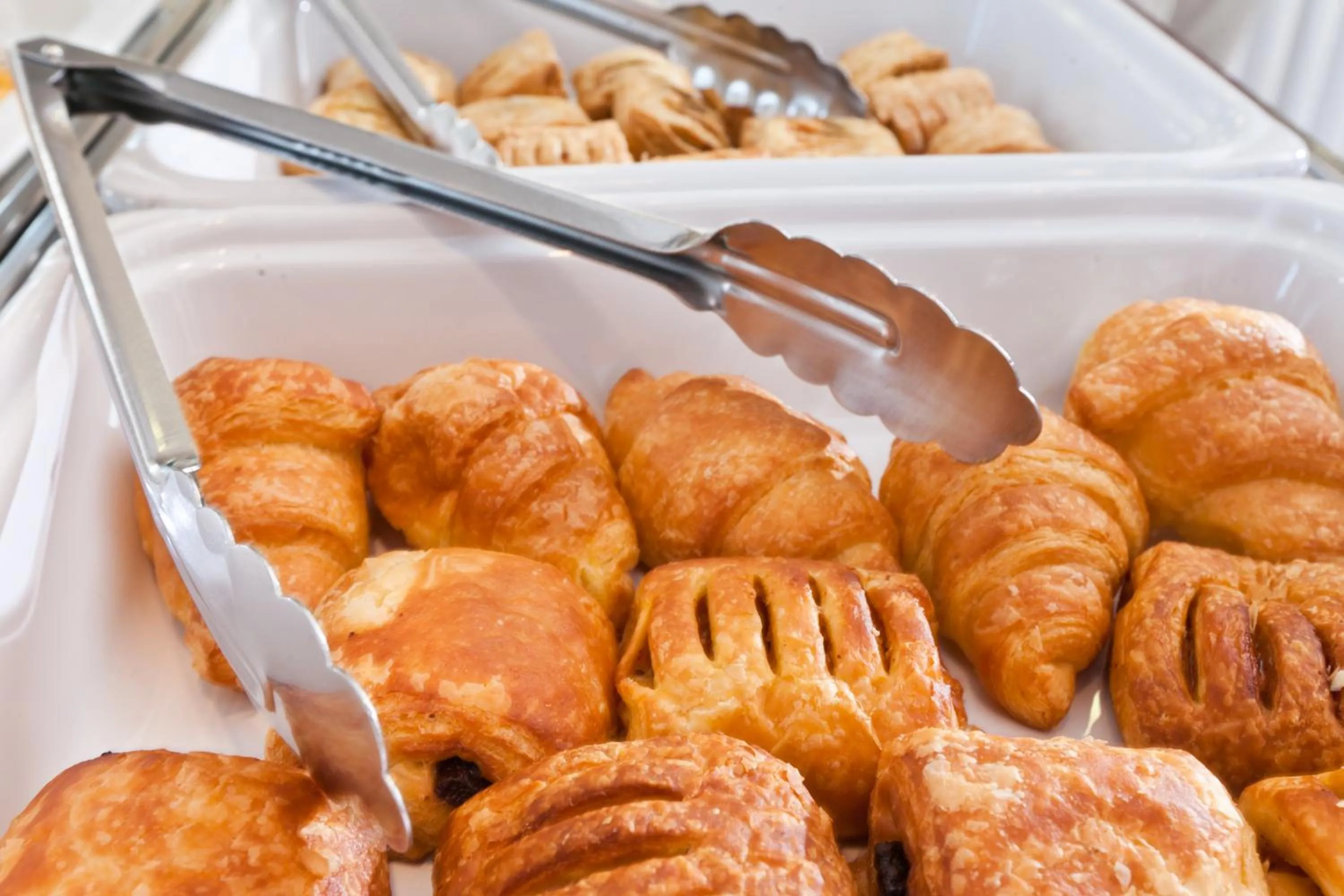 Restaurant/places to eat in Kronos Hotel