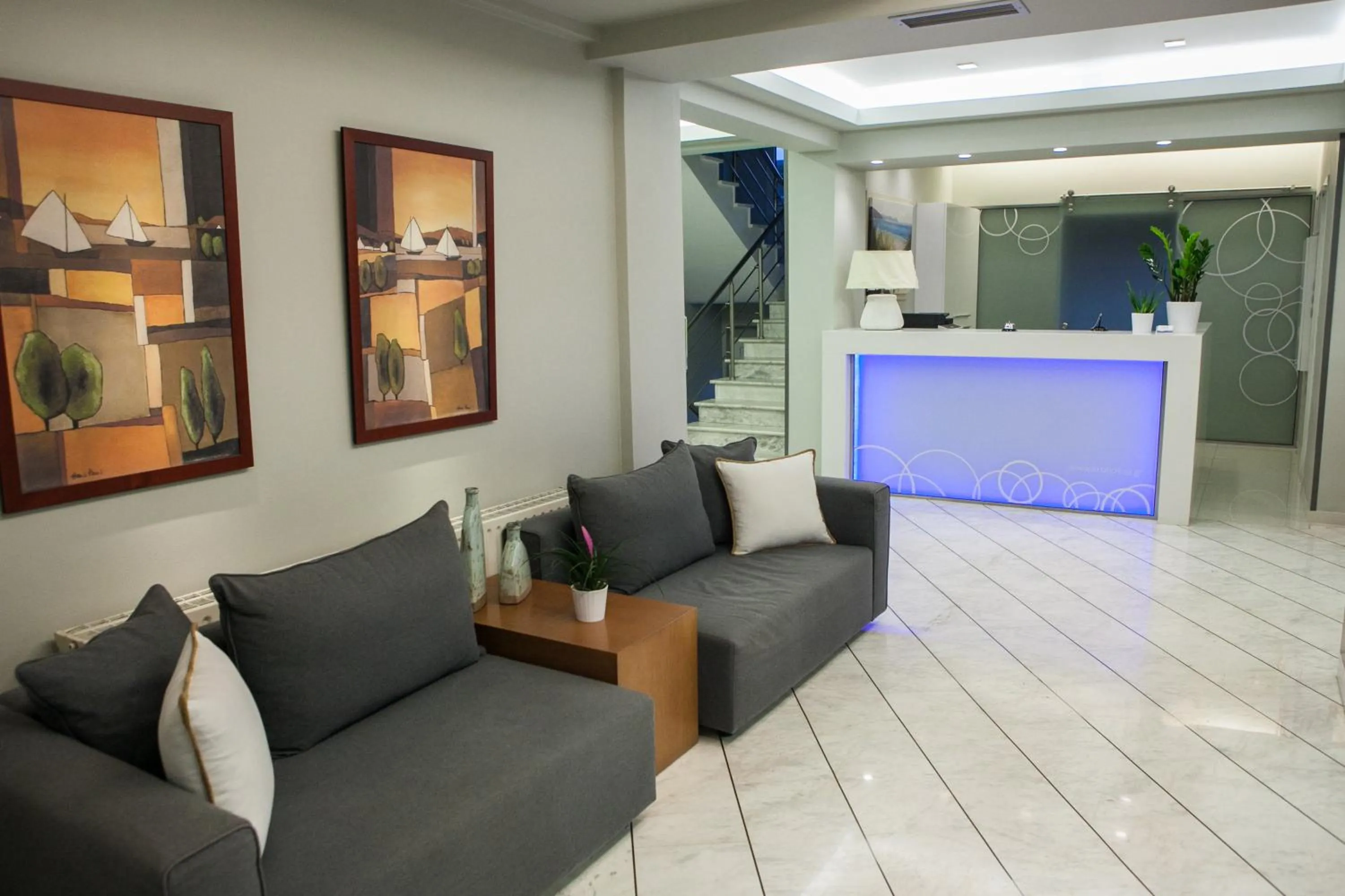 Summer in Kronos Hotel