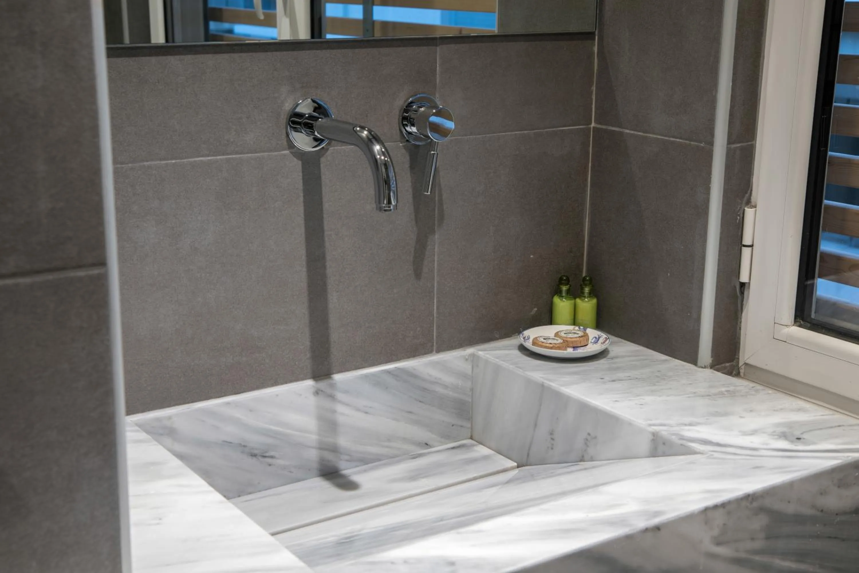 AD Athens Luxury Rooms & Suites